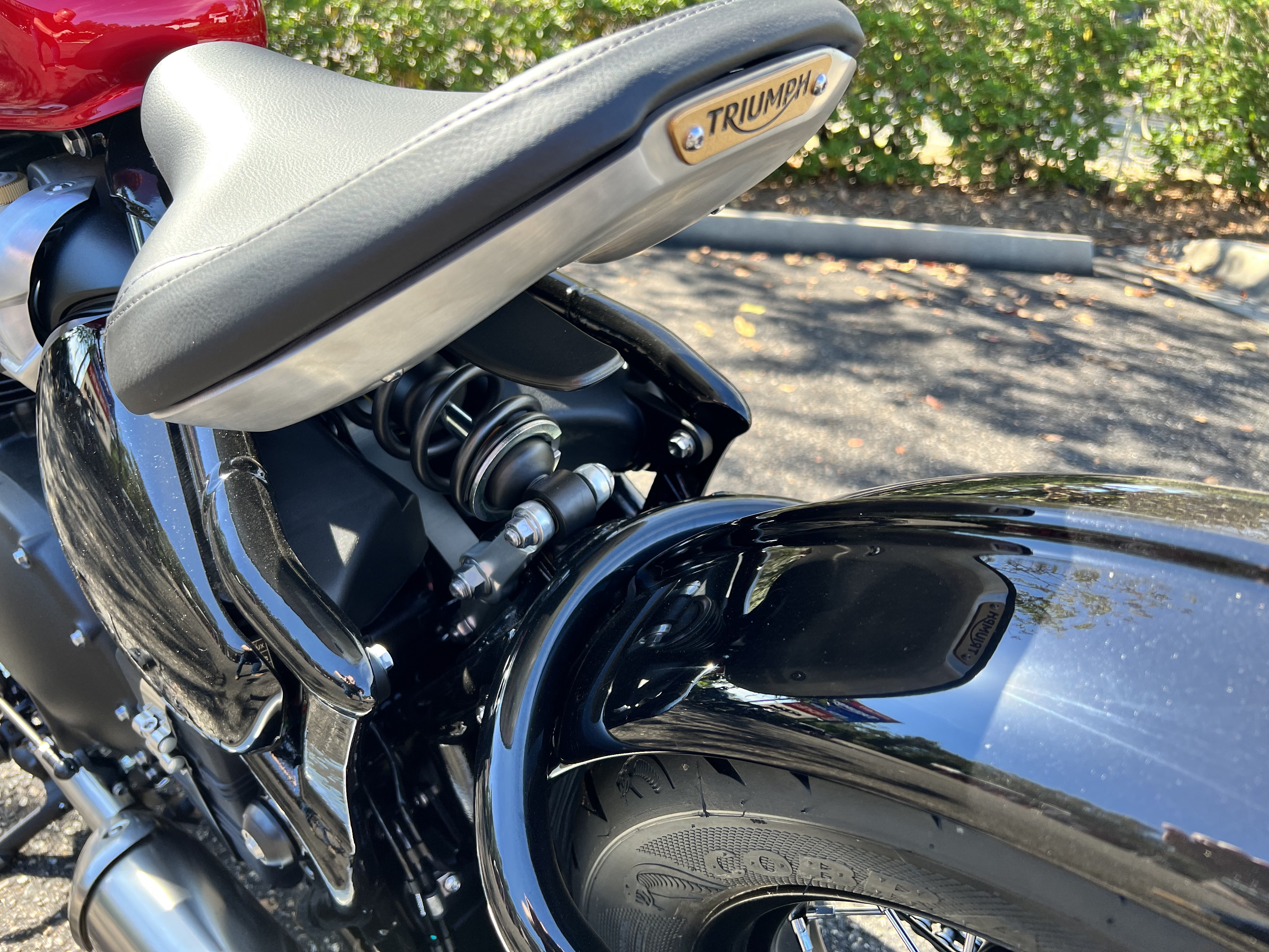 2023 Triumph Bonneville Bobber (MSRP $14,095) - Photo 7