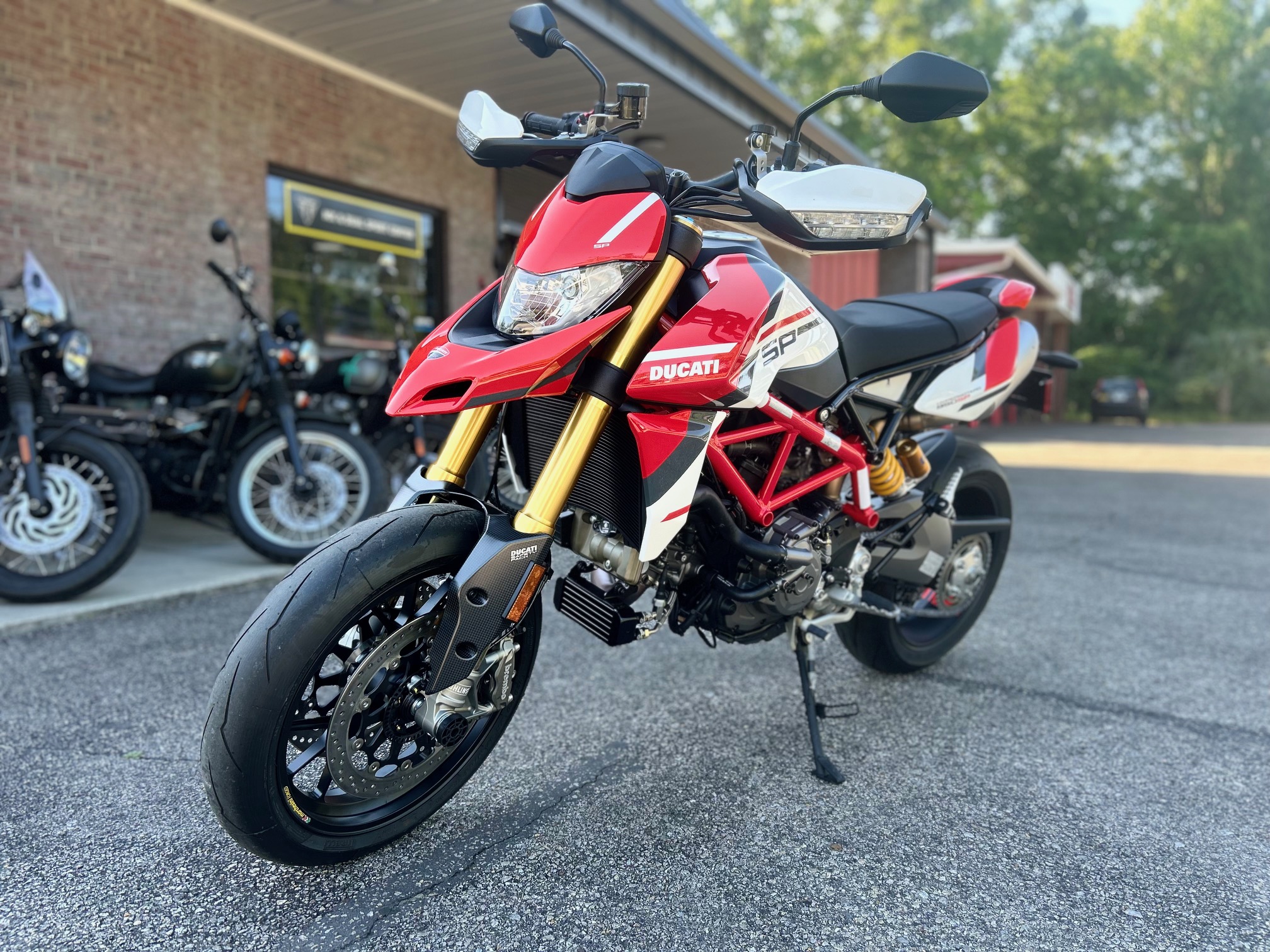 2025 Ducati Hypermotard 950 SP - Photo 8