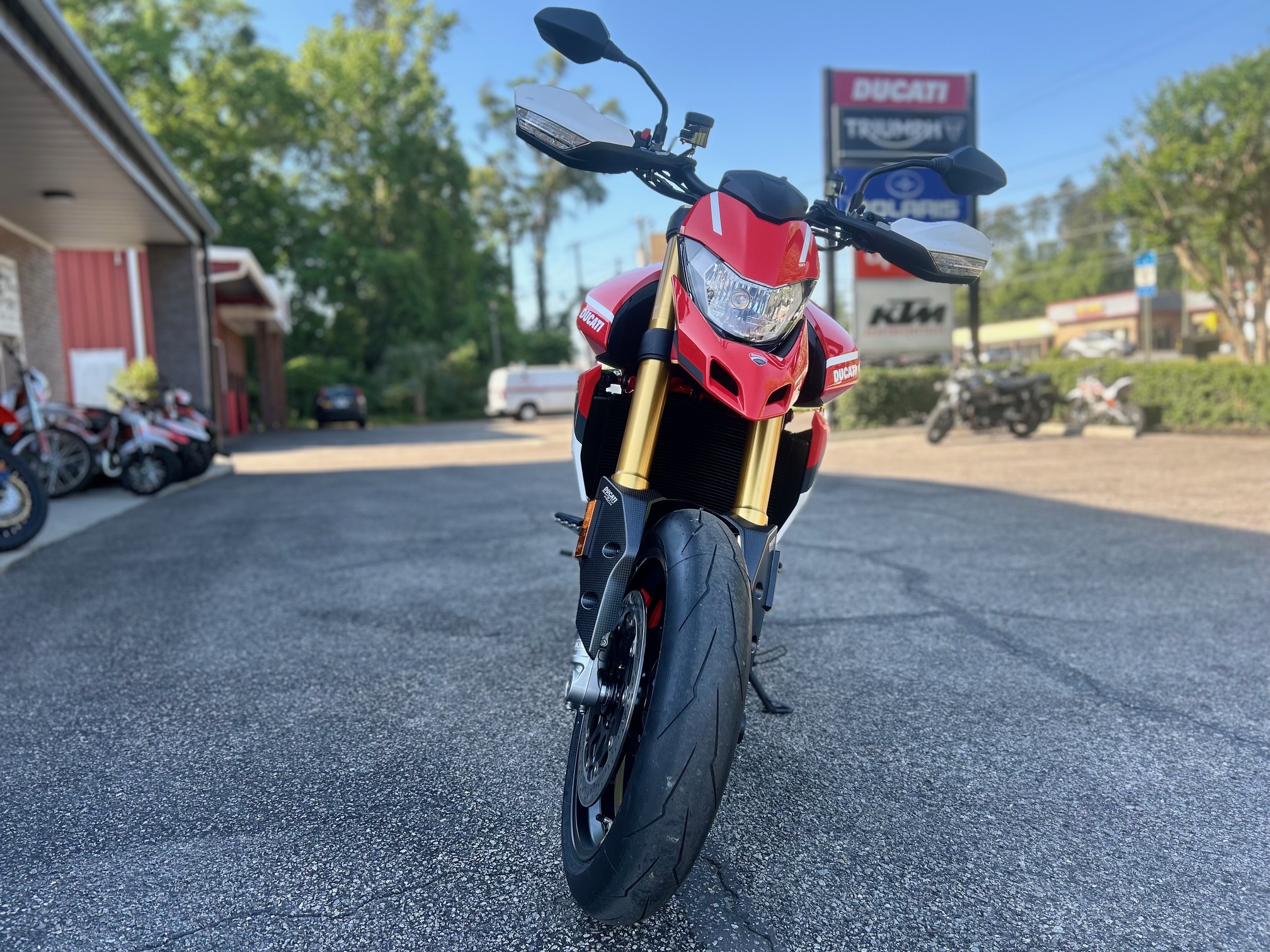 2025 Ducati Hypermotard 950 SP - Photo 9