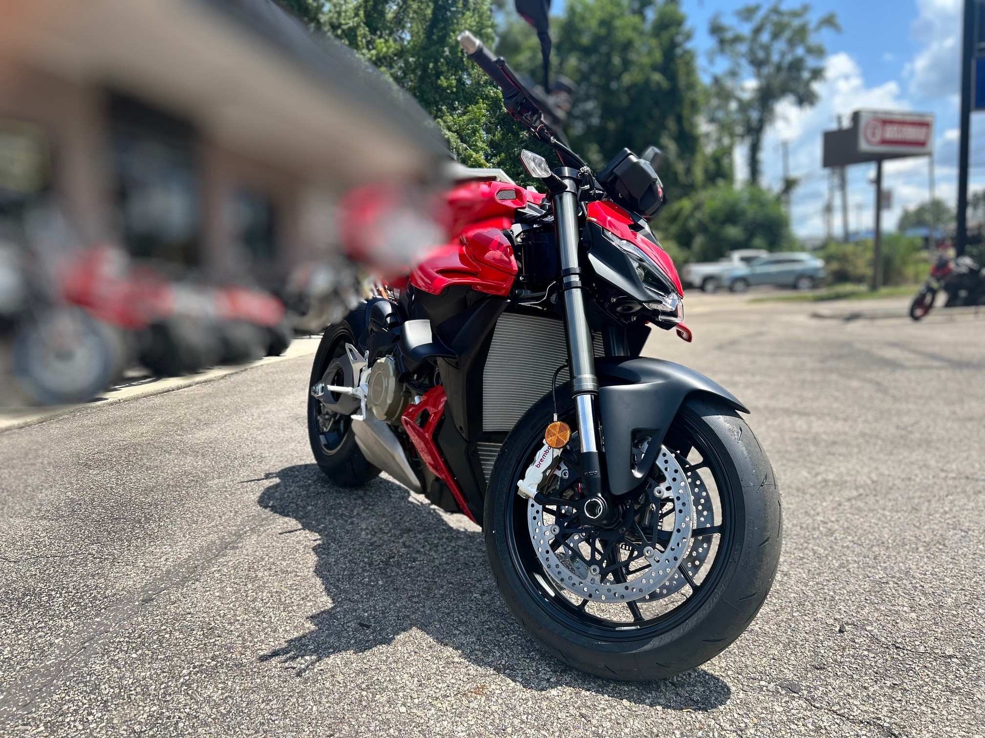 2025 Ducati Streetfighter V4 - Photo 6