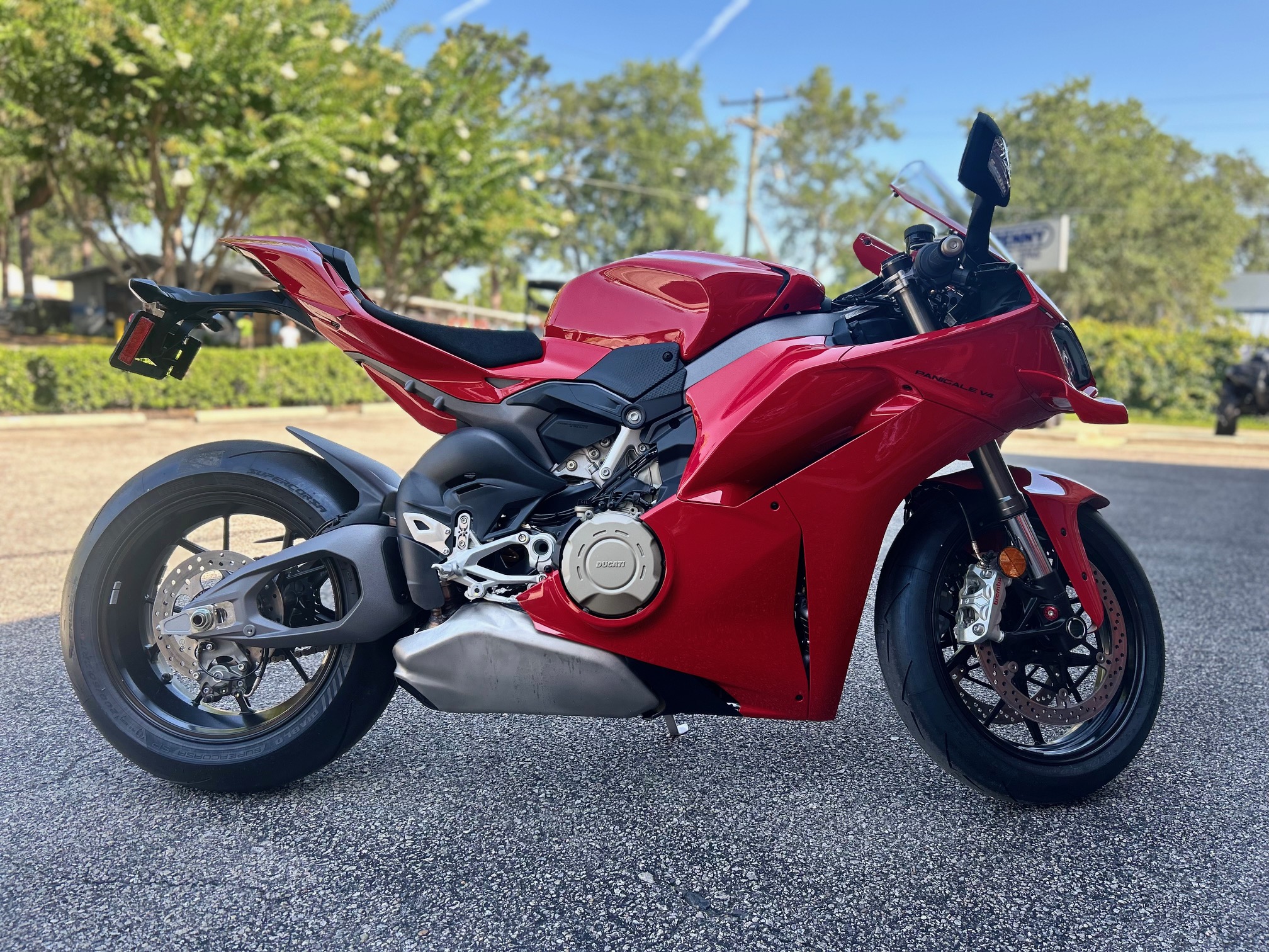 2025 Ducati Panigale V4