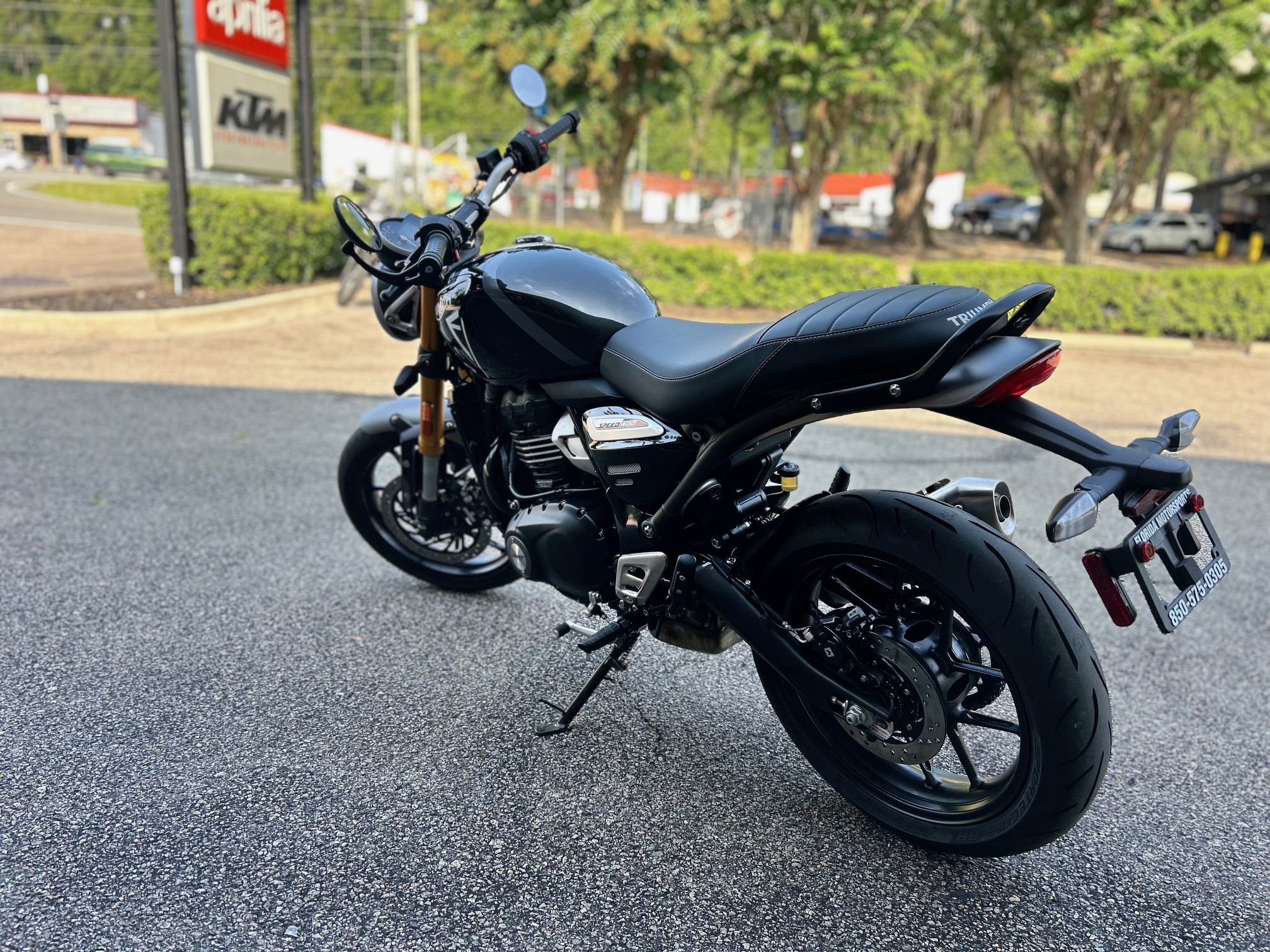 2025 Triumph Speed 400 - Photo 2