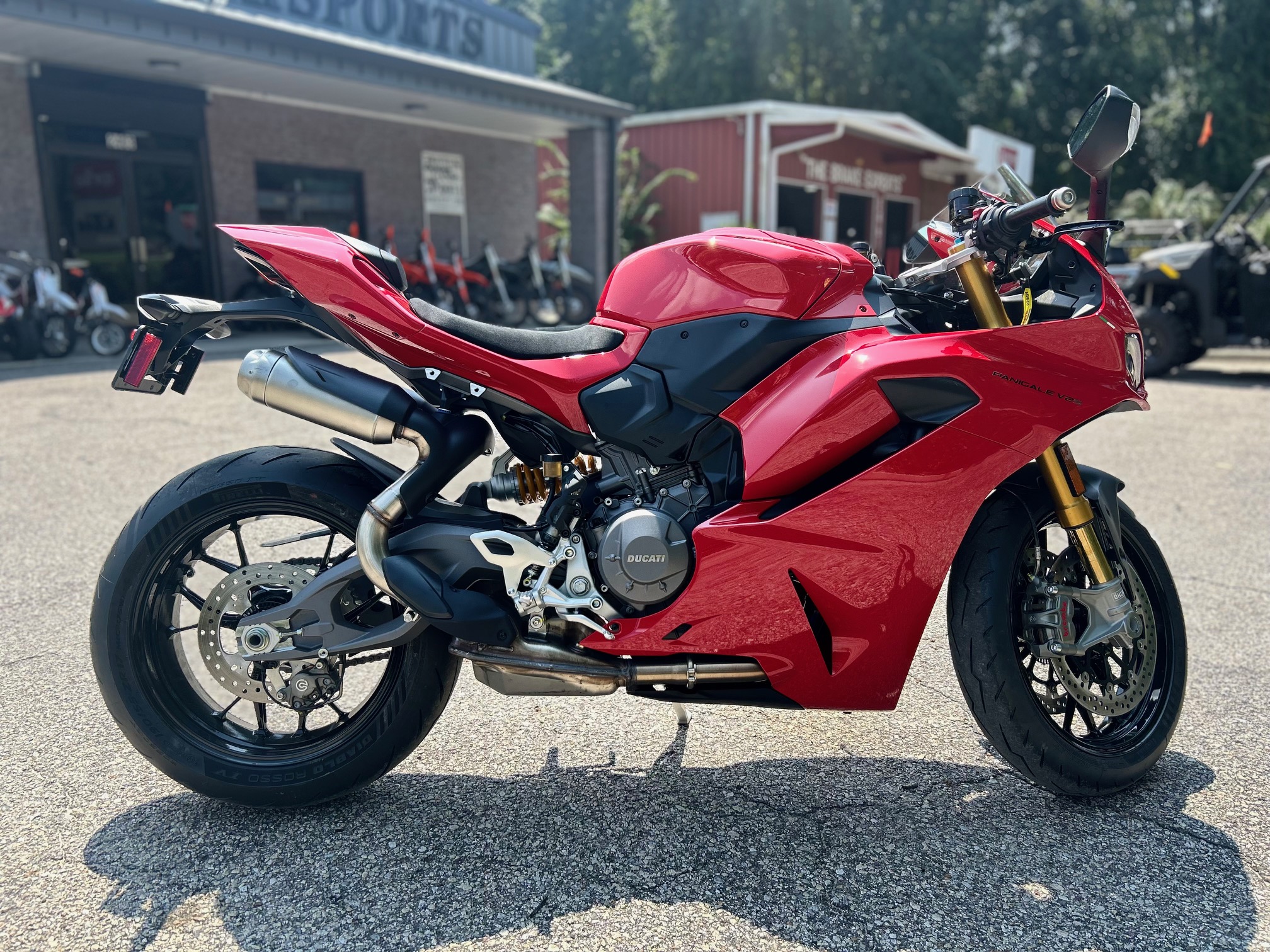 2025 Ducati Panigale V2 S - Photo 6