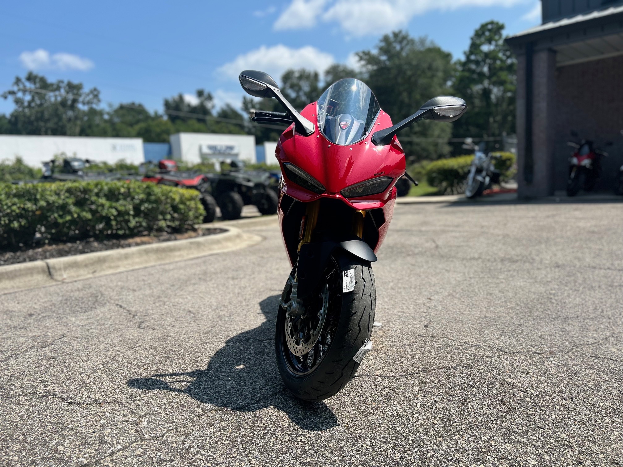 2025 Ducati Panigale V2 S - Photo 8