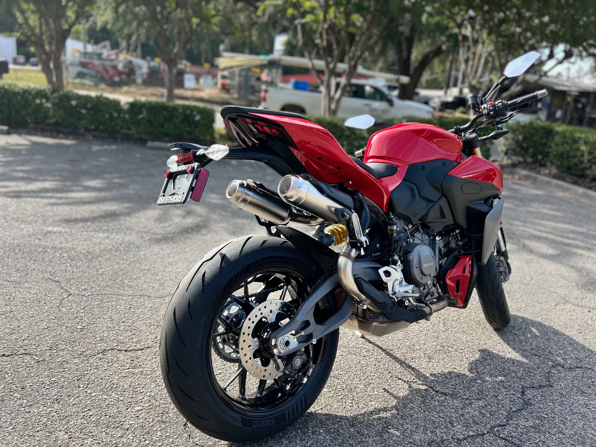 2026 Ducati Streetfighter V2 - Photo 5