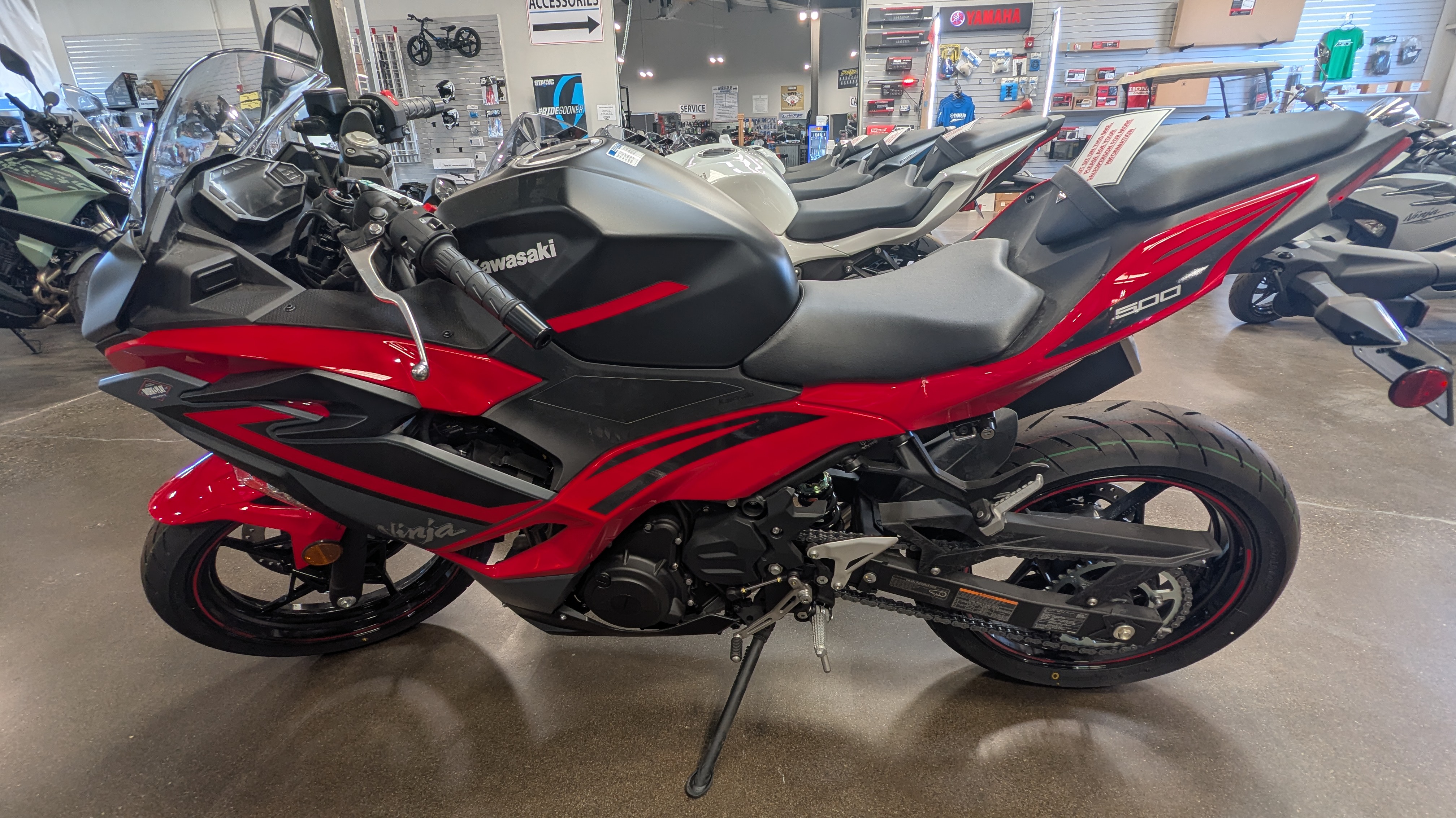 2025 Kawasaki NINJA 500 ABS