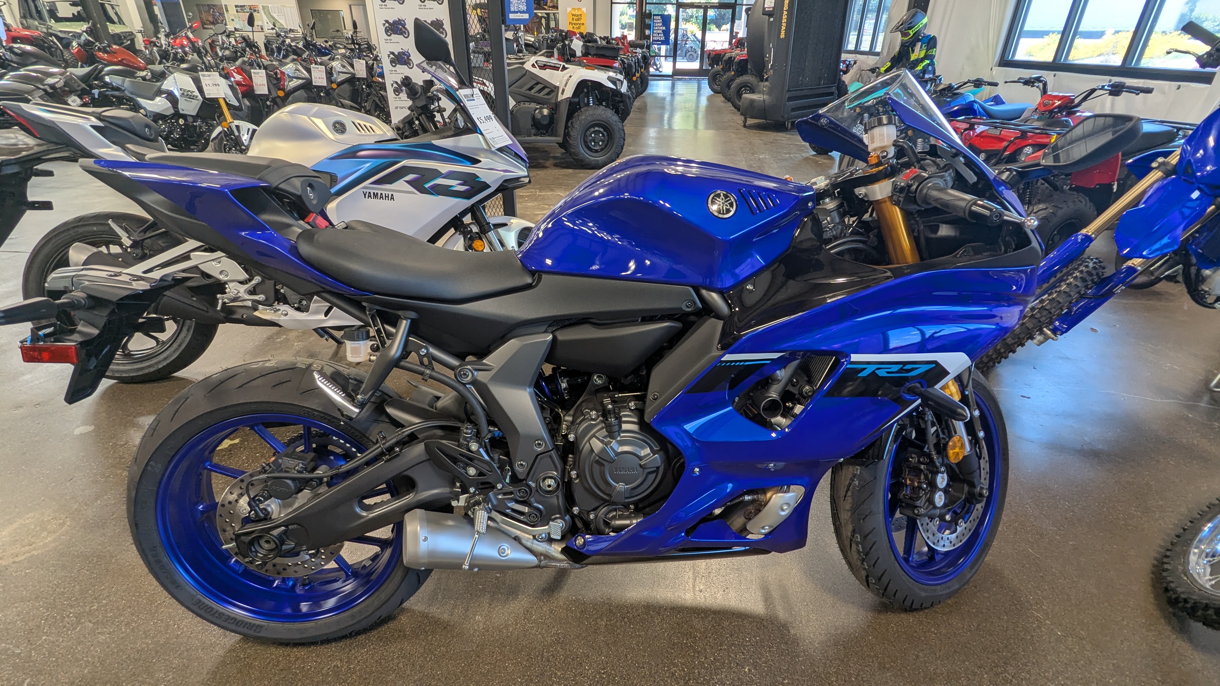 2025 Yamaha YZF-R7