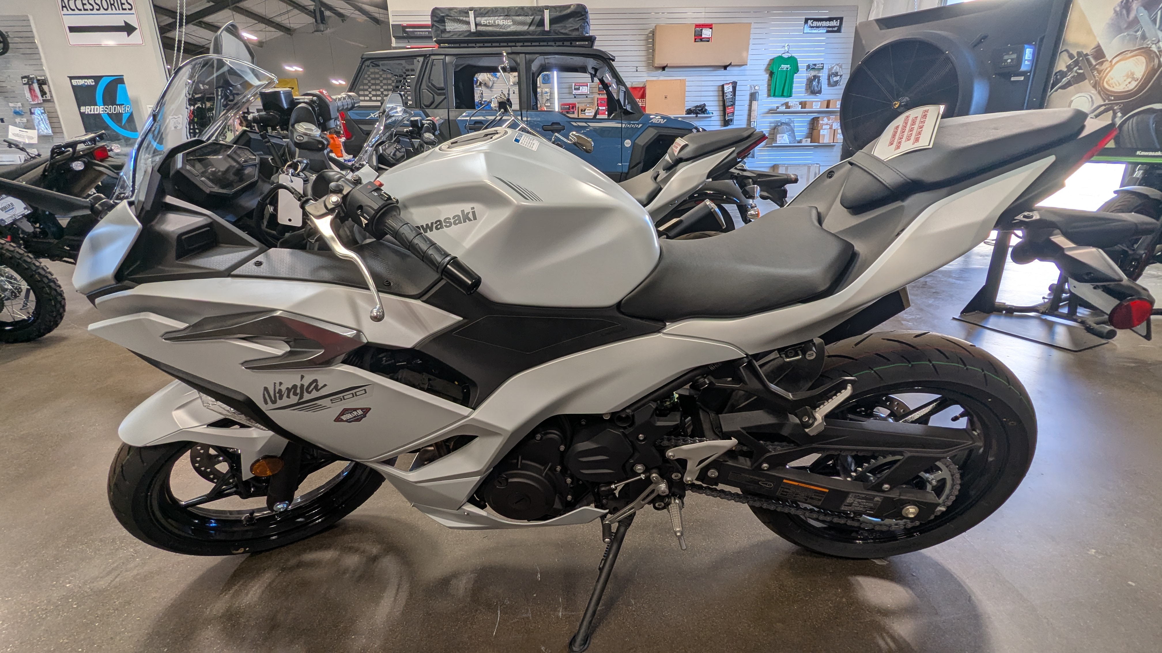 2025 Kawasaki NINJA 500