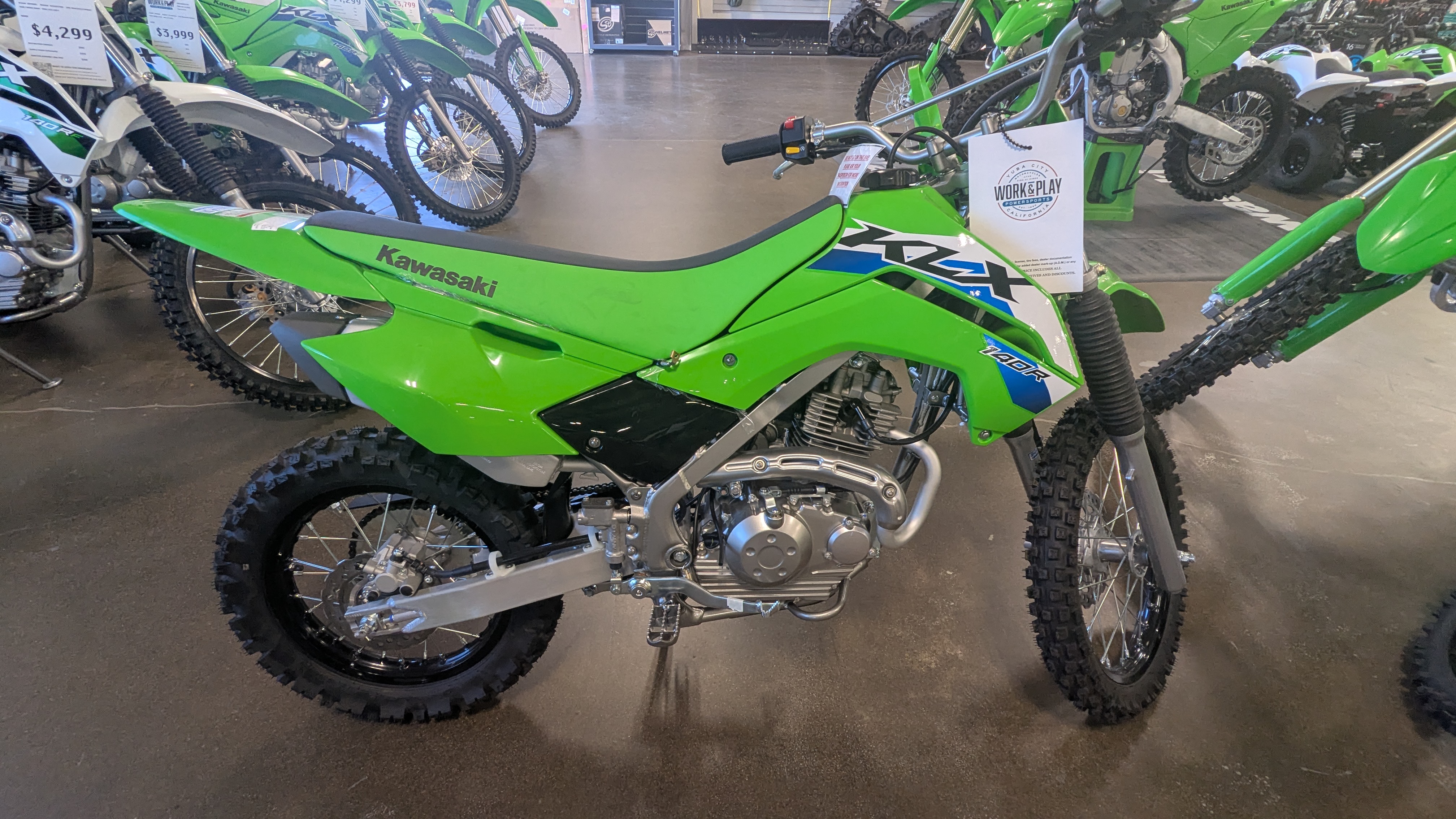 2026 Kawasaki KLX 140R - Photo 2
