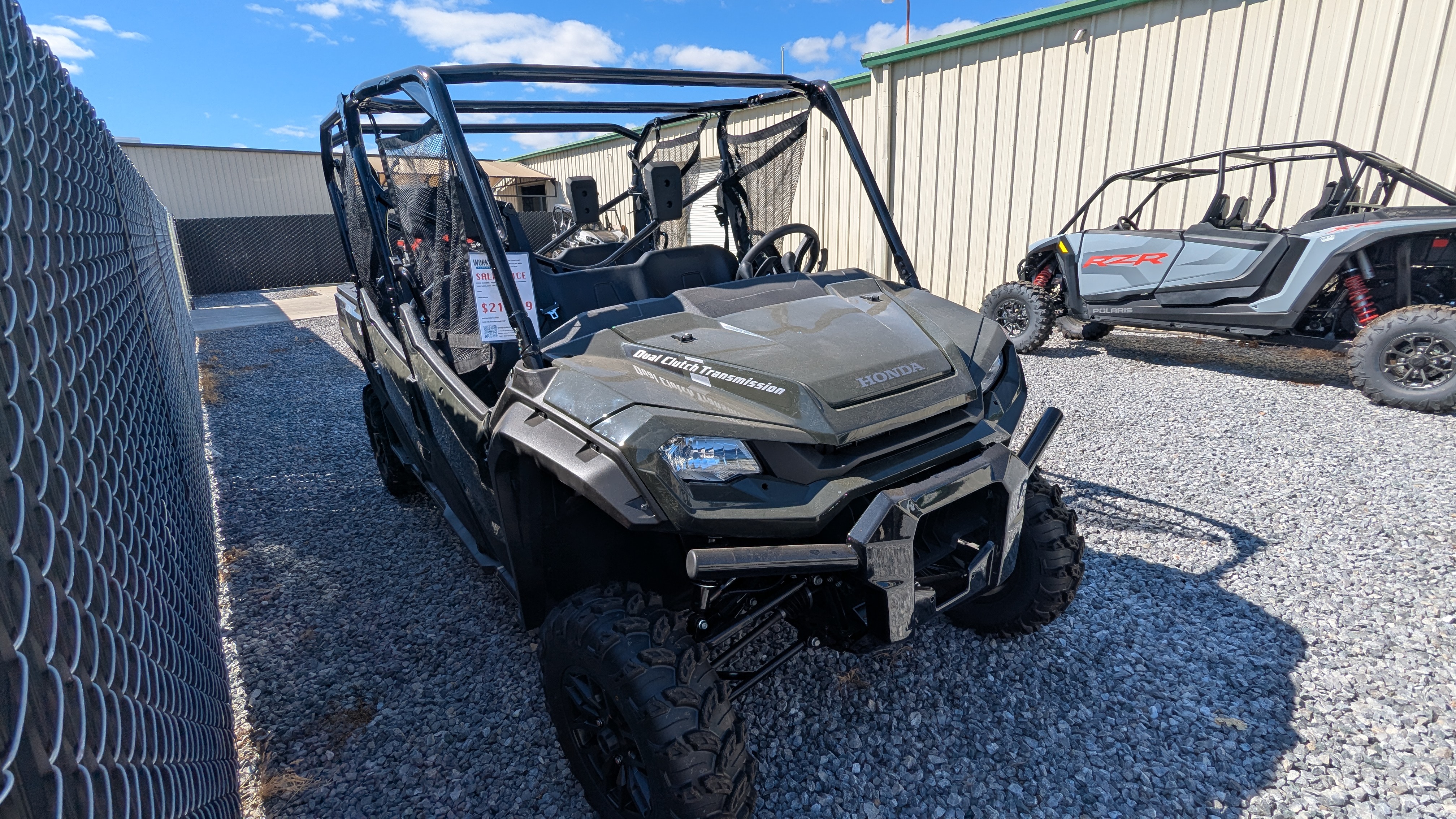2025 Honda PIONEER 1000-6 DELUXE