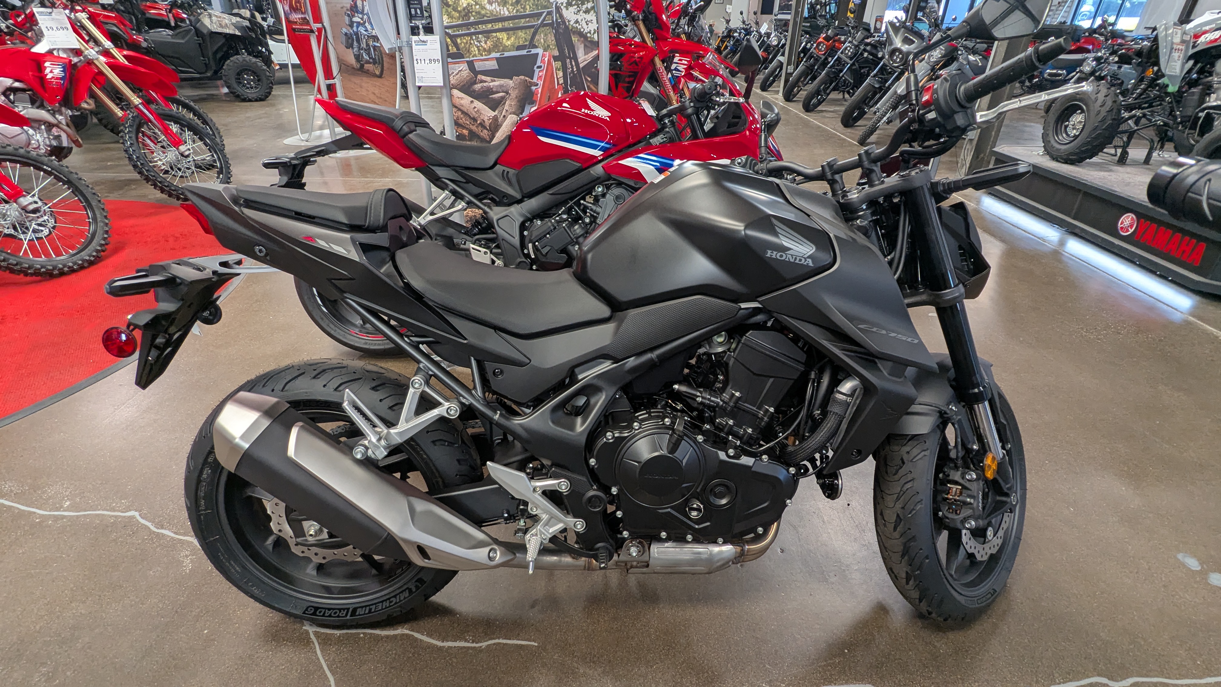 2025 Honda CB750 HORNET