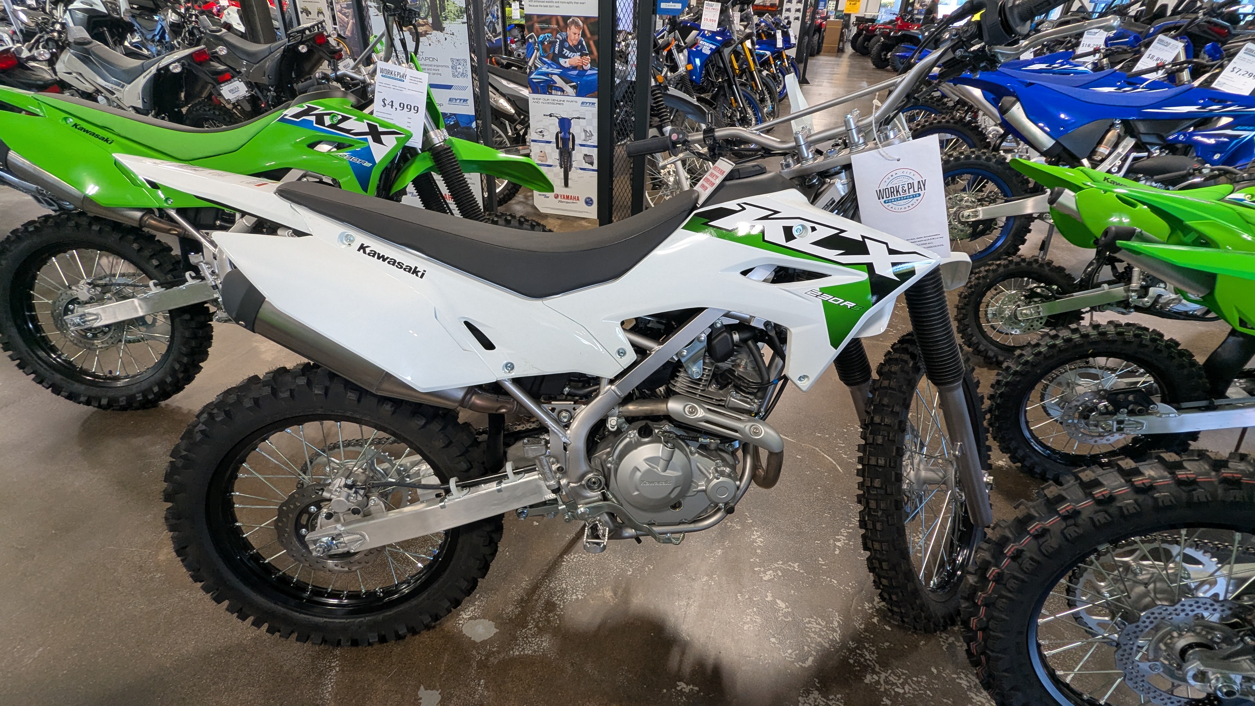 2026 Kawasaki KLX 230R S - Photo 2