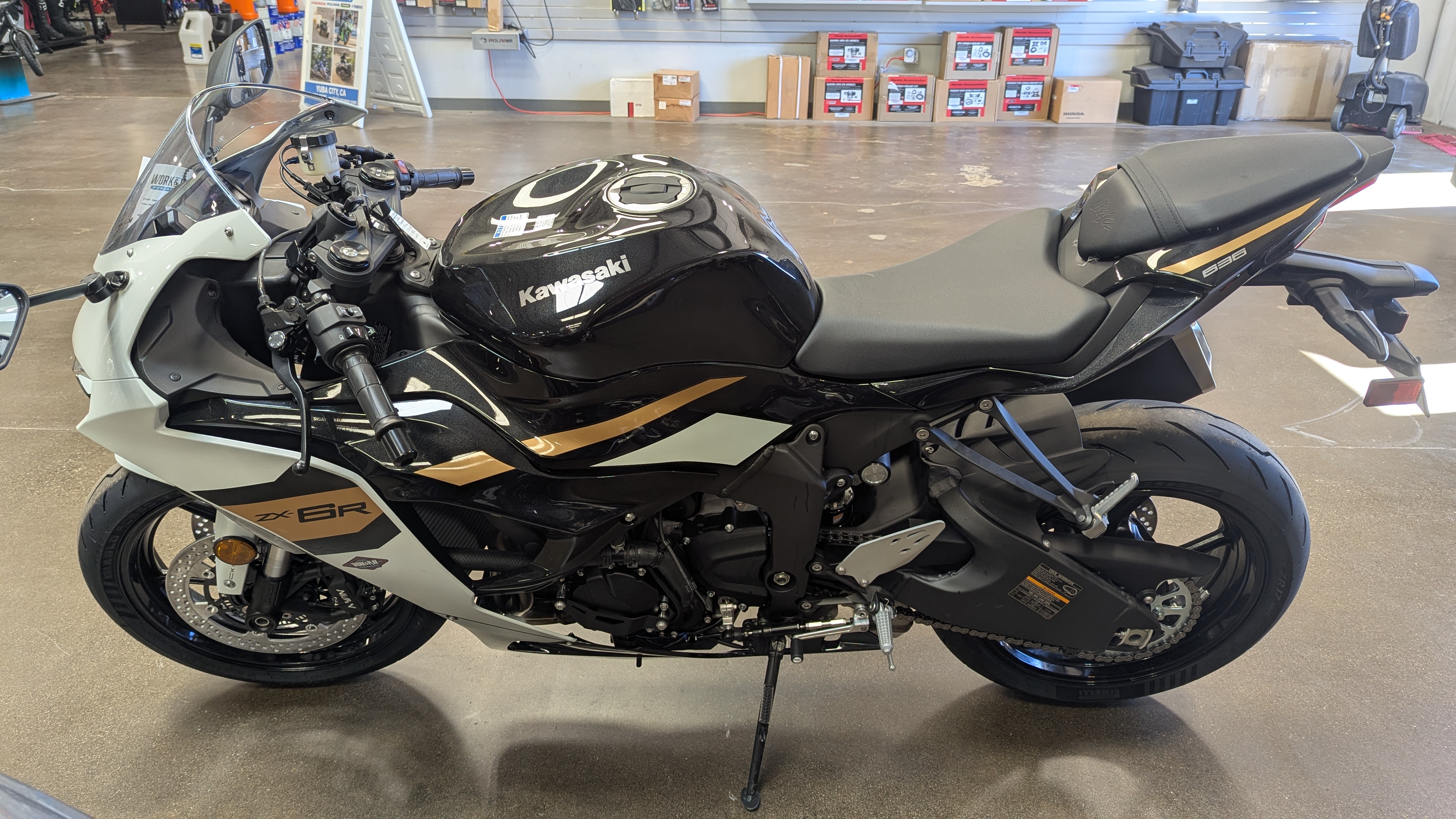 2026 Kawasaki NINJA ZX™-6R ABS - Photo 2