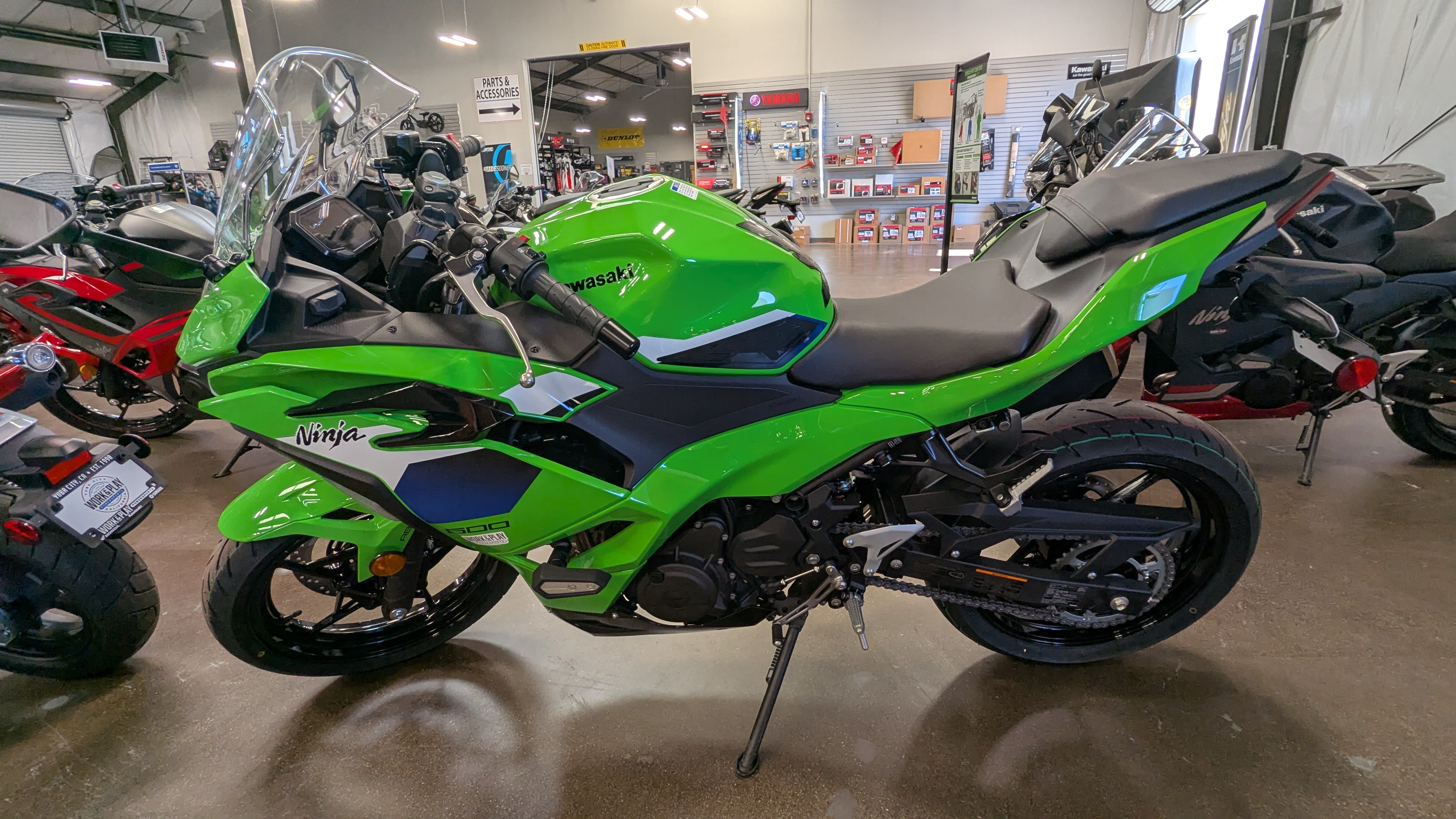 2026 Kawasaki NINJA 500 SE ABS - Photo 2