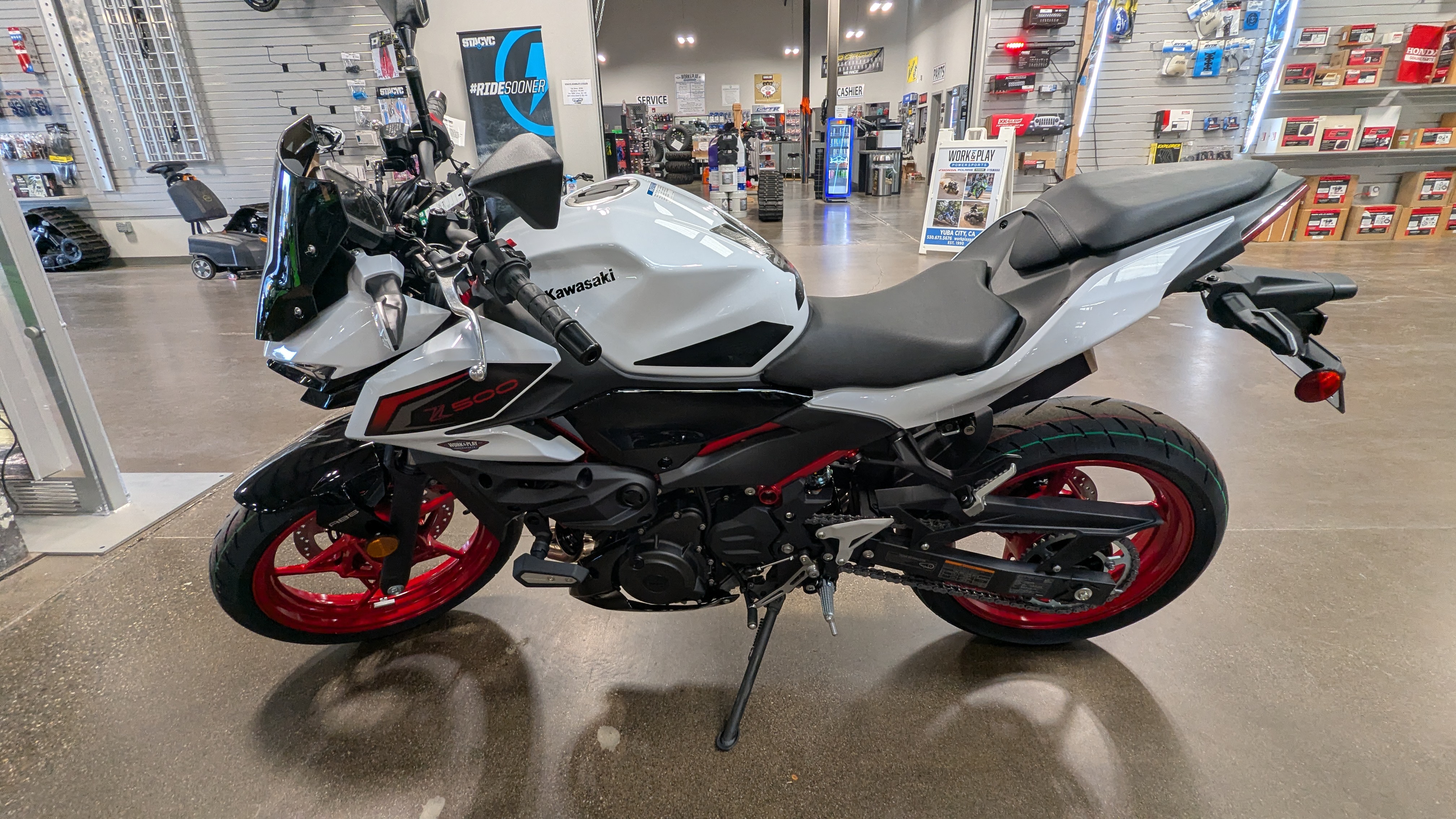 2026 Kawasaki Z500 SE ABS