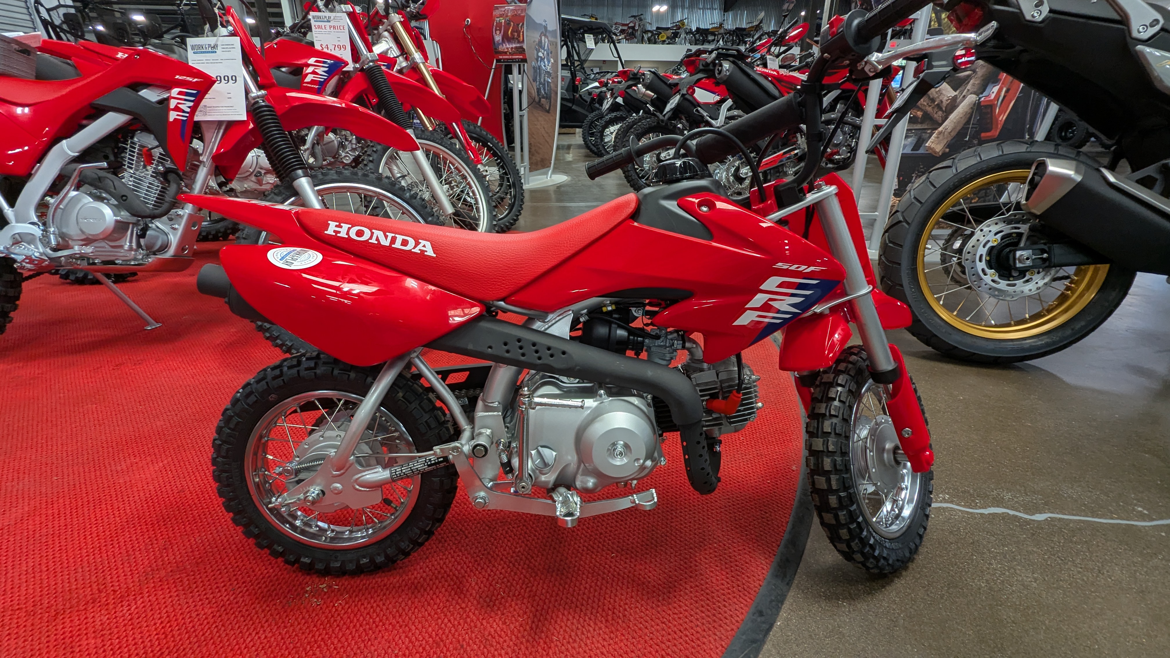 2025 Honda CRF250F - Photo 2