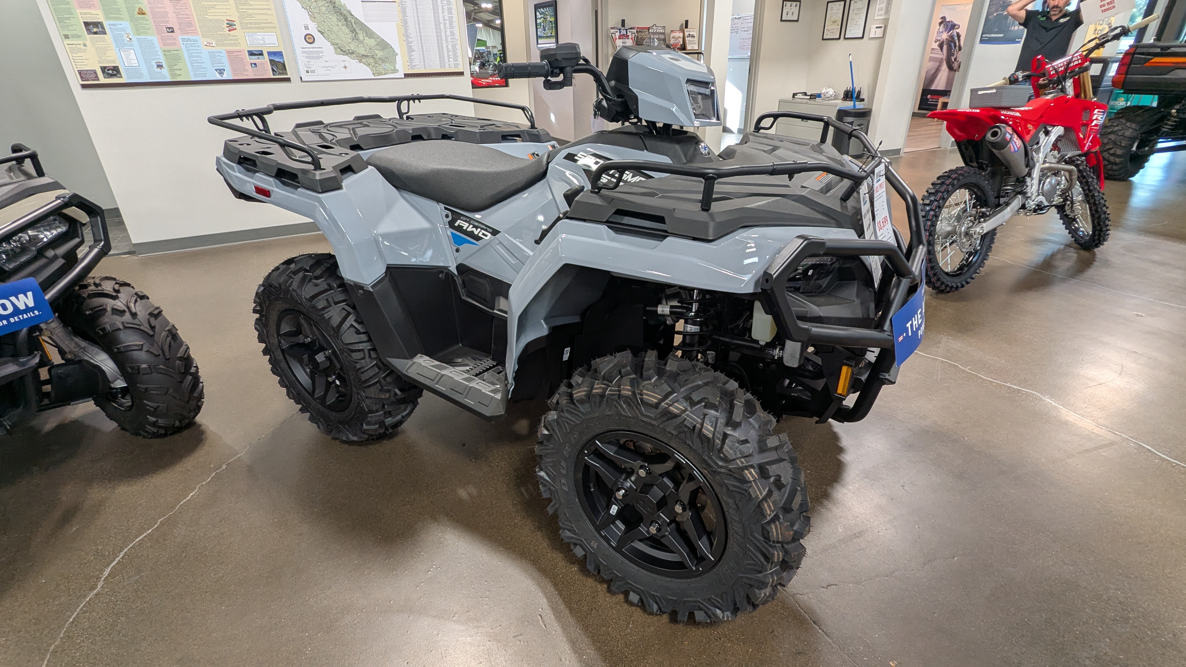 2025 Polaris SPORTSMAN 570 PREMIUM - Photo 2