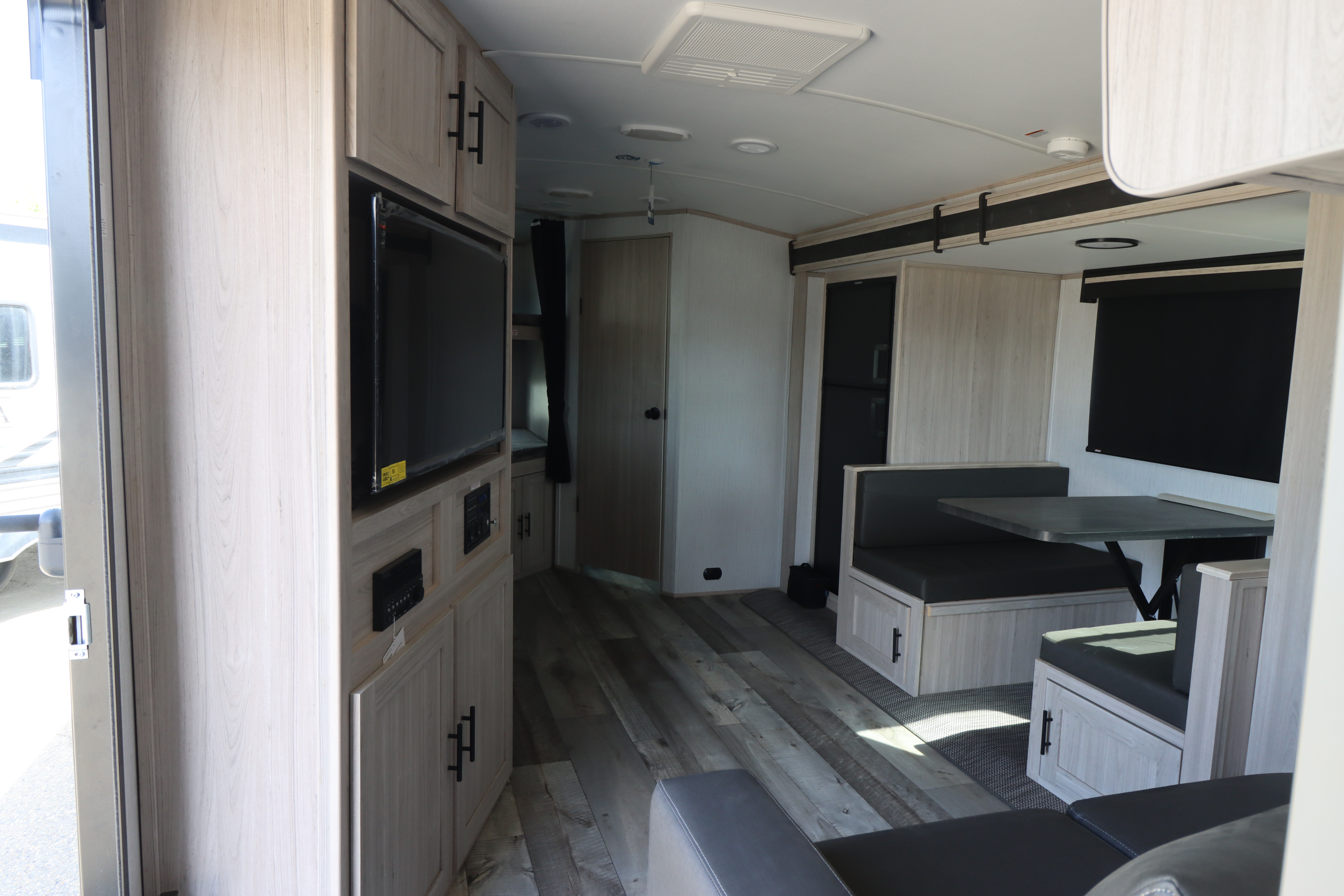 2022 Heartland RV Sundance 265BH - Photo 16