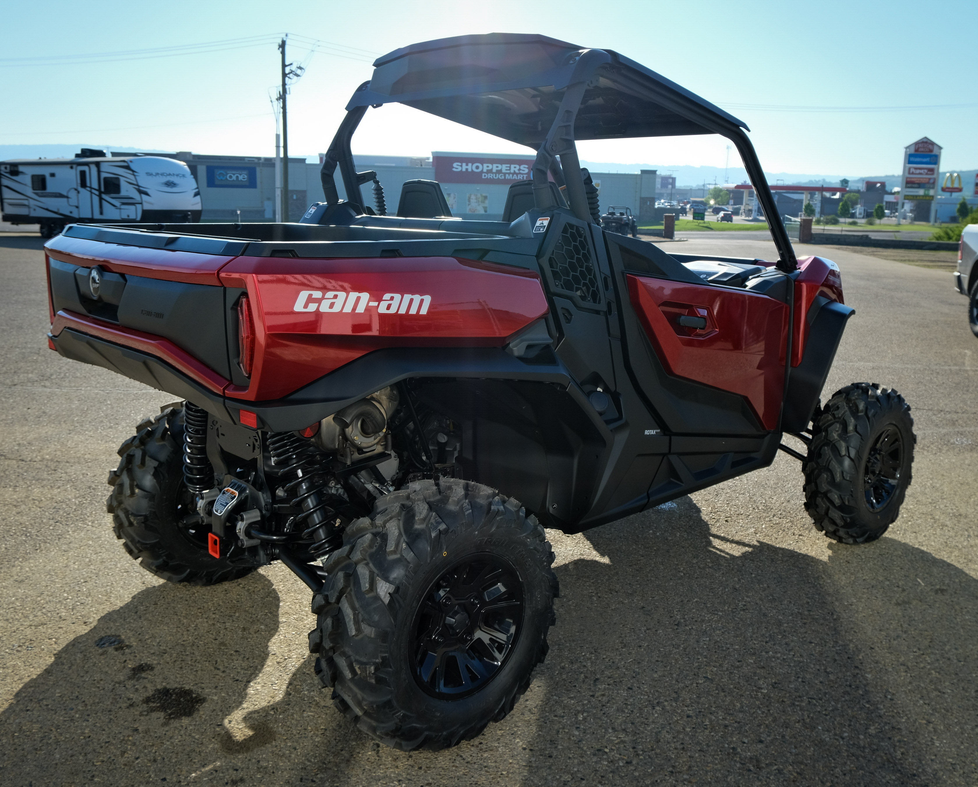 2025 Can-Am Commander XT 1000R - Photo 4