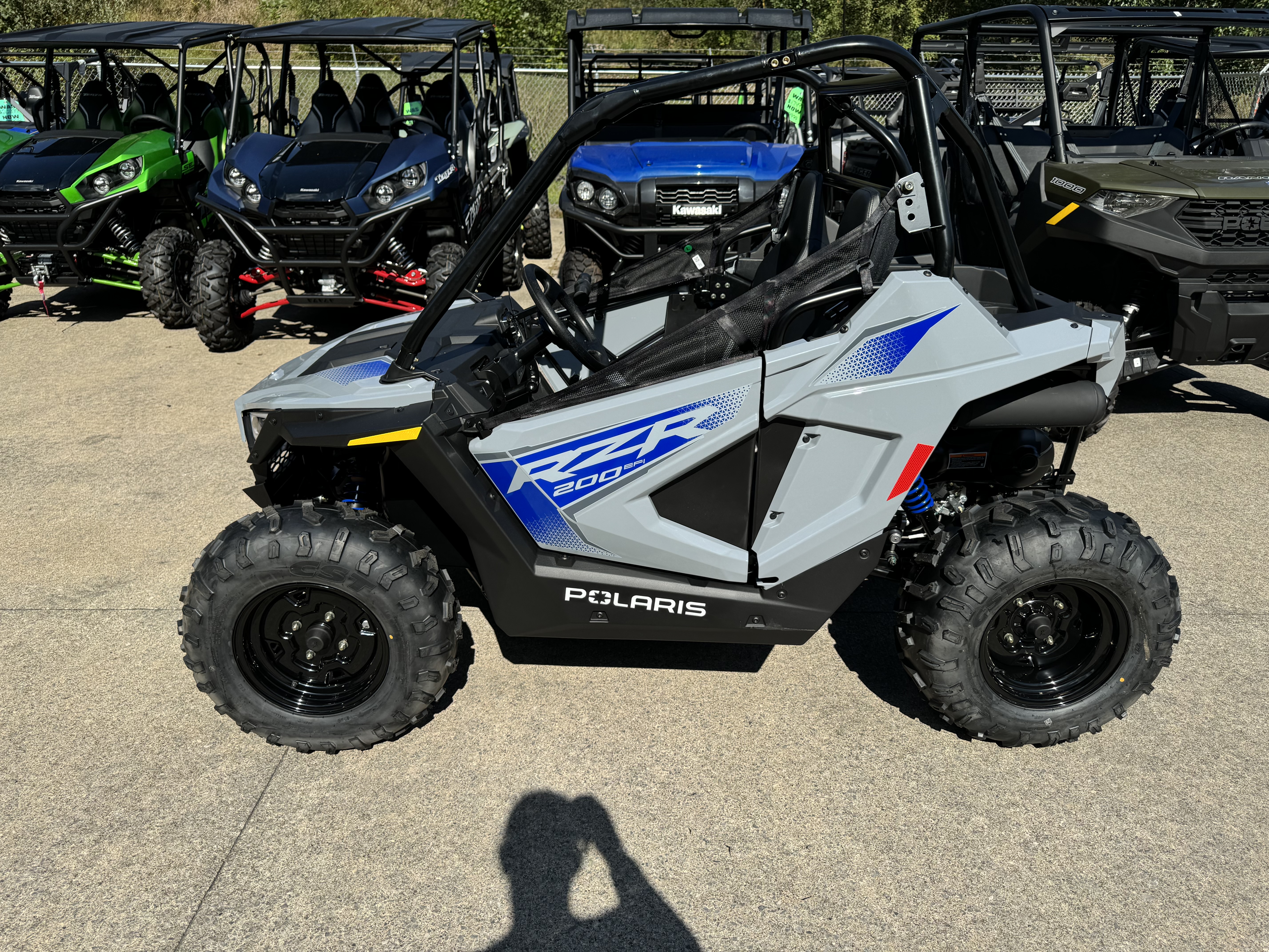 2025 Polaris RZR 200 EFI