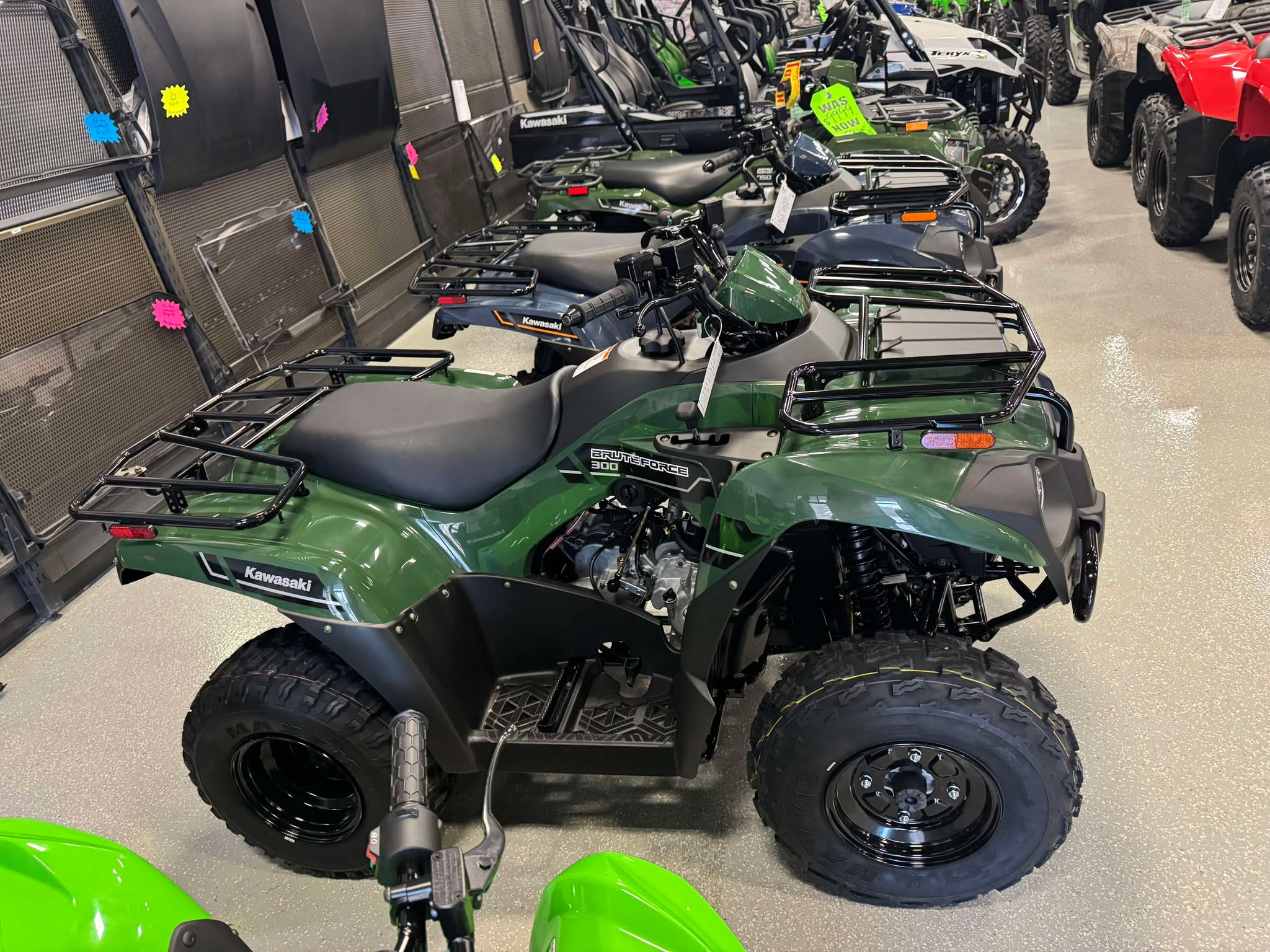 2025 Kawasaki BRUTE FORCE 300 - Photo 4