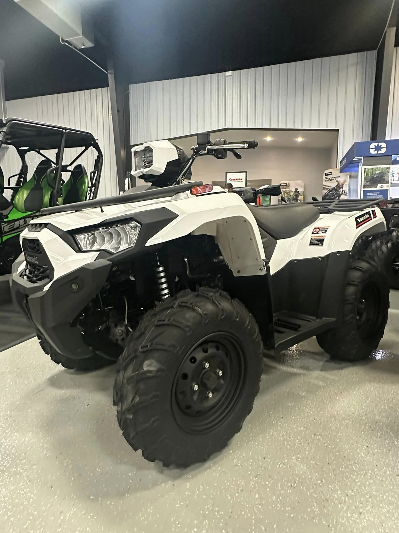 2025 Kawasaki BRUTE FORCE 450 4X4 - Photo 3