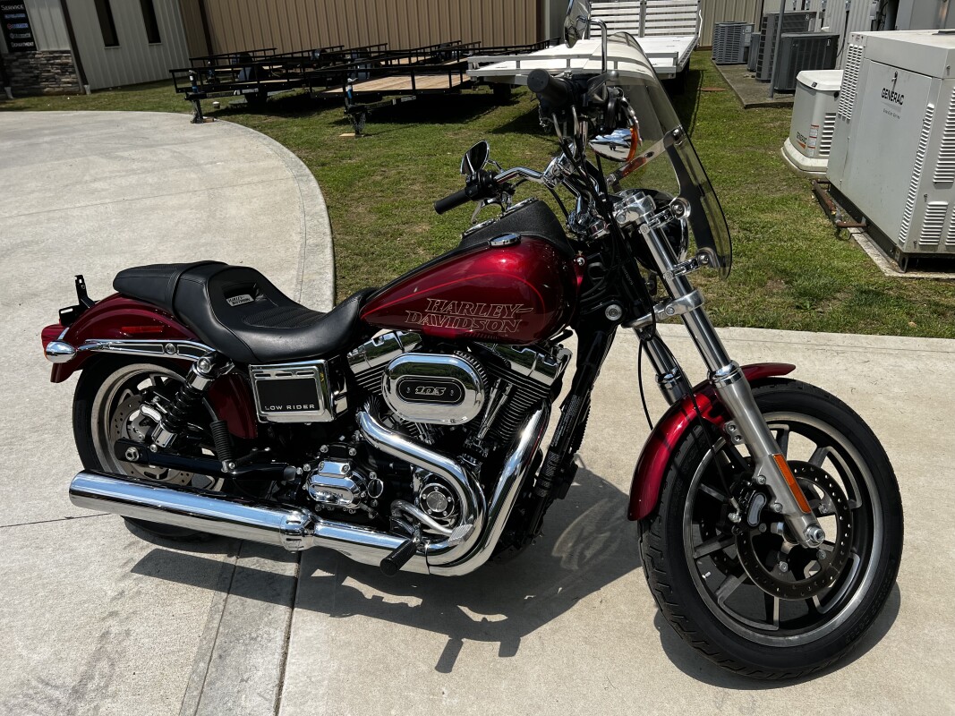 2017 Harley-Davidson® FXDL LOW RIDER