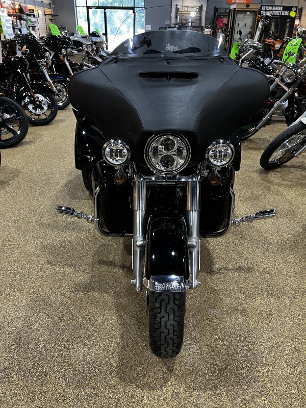 2020 Harley-Davidson® FLHTCUTG - Photo 2