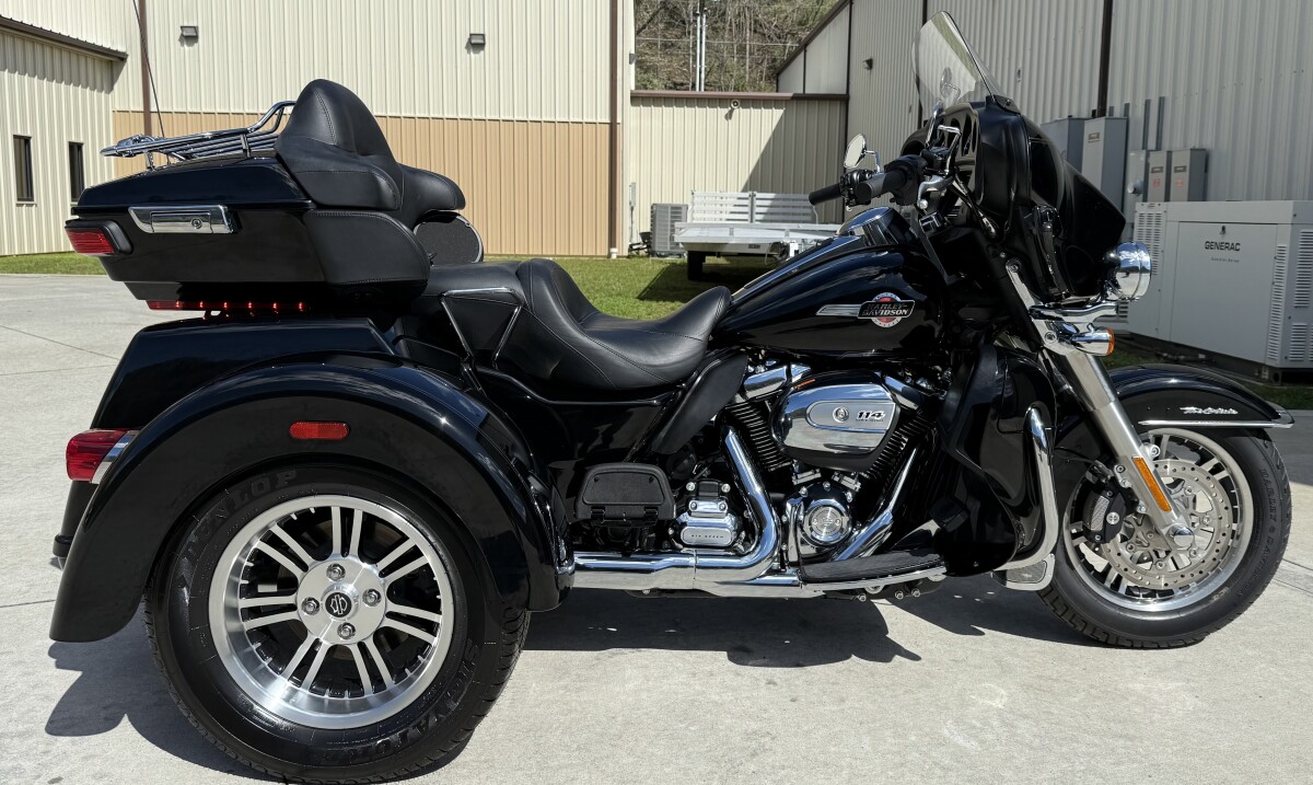2024 Harley-Davidson® FLHTCUTG TRIKE TRI GLIDE ULTRA - Photo 5