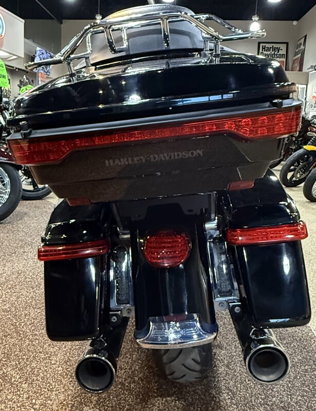 2018 Harley-Davidson® FLHTK ULTRA LIMITED - Photo 3