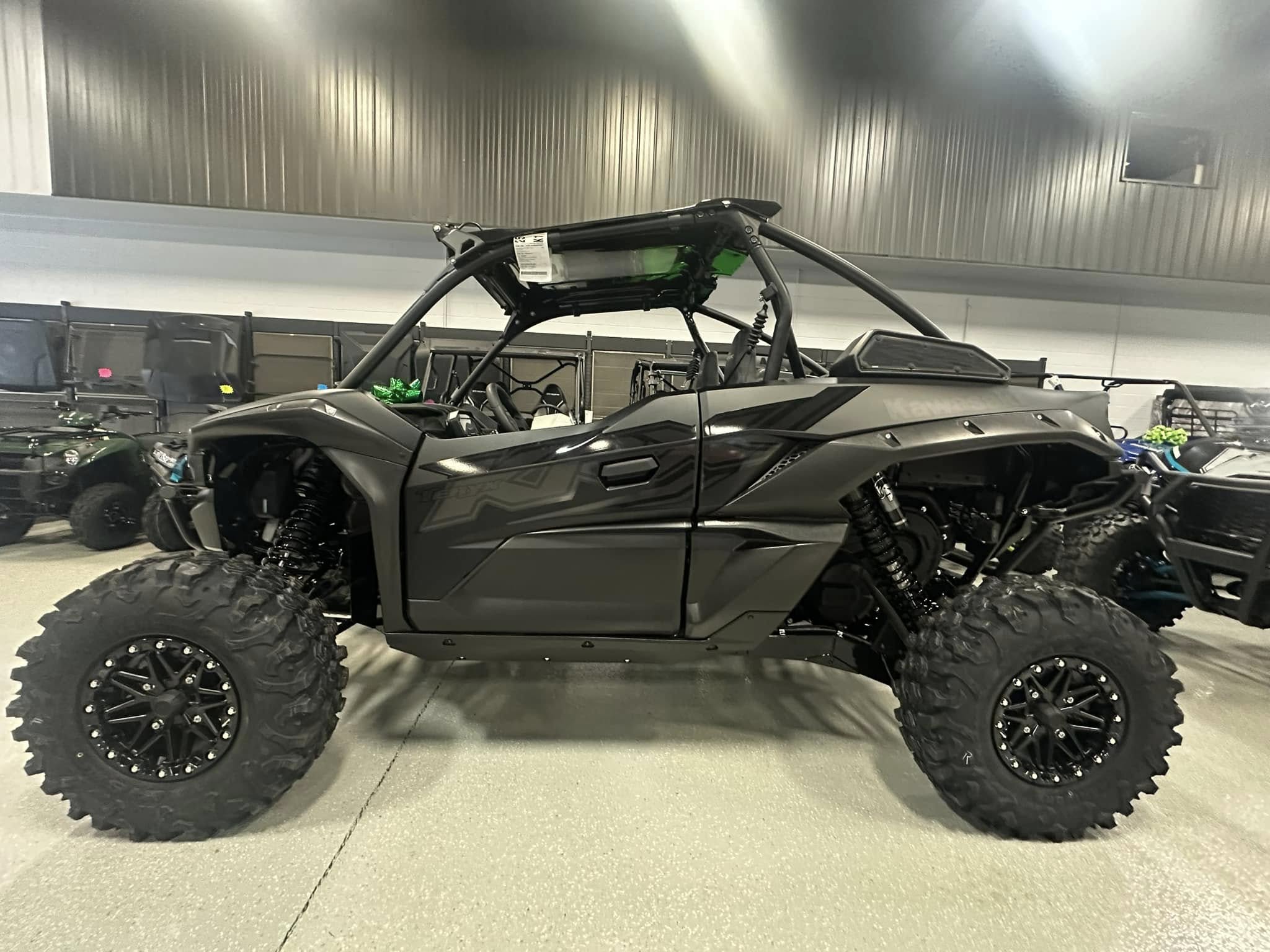 【K・K・R】　26型 BWX STREET 2026 Kawasaki KRX 1000 BLACKOUT EDITION for Sale | Keefer's
