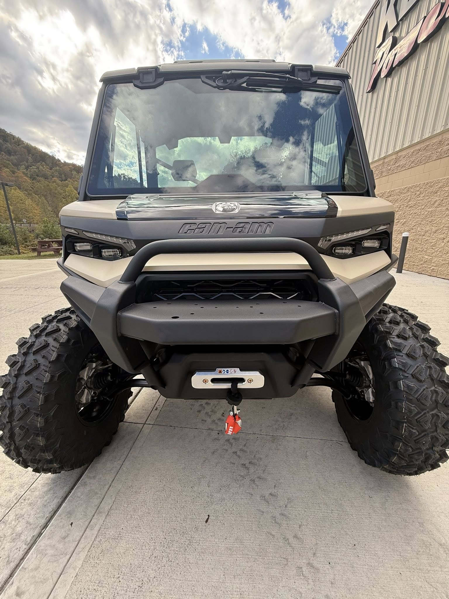2026 Can-Am DEFENDER LIMITED HD11 - Photo 5