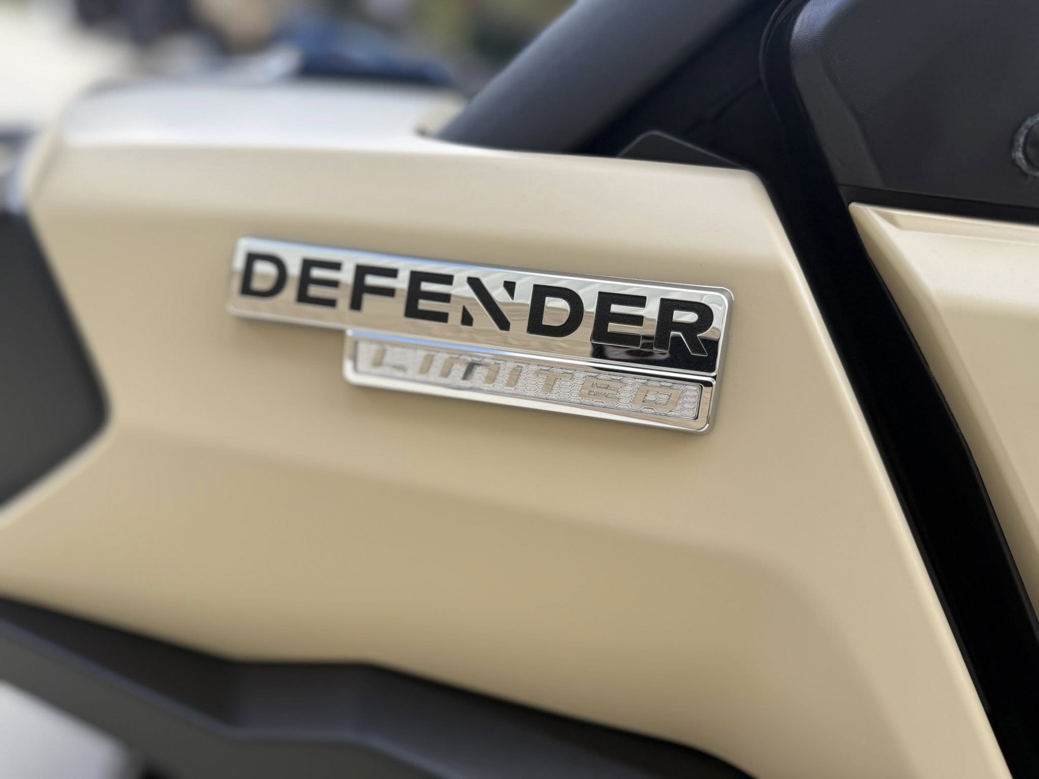 2026 Can-Am DEFENDER LIMITED HD11 - Photo 6