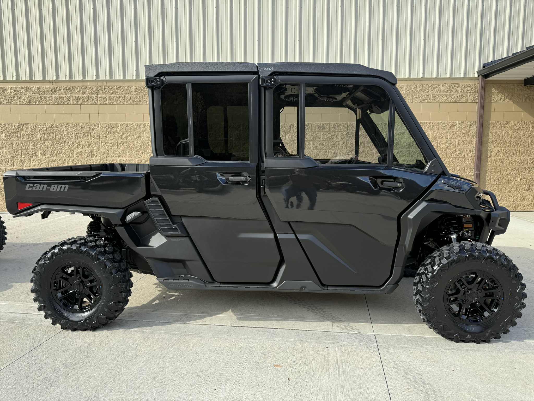 2026 Can-Am DEFENDER MAX LONESTAR CAB HD 11
