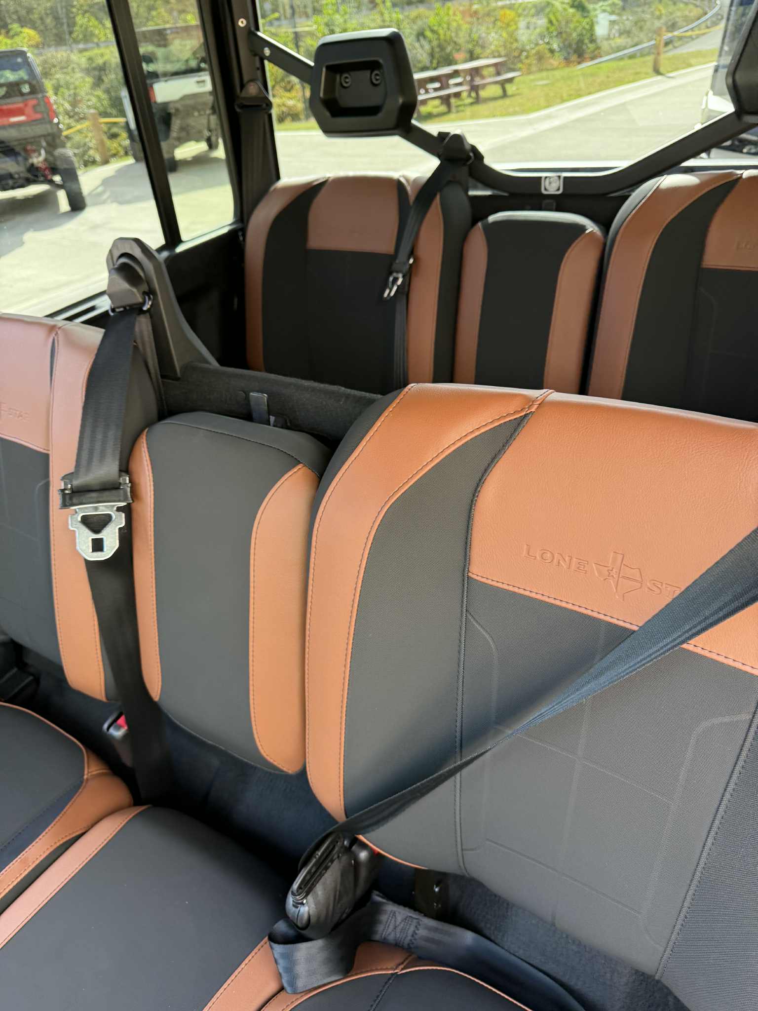 2026 Can-Am DEFENDER MAX LONESTAR CAB HD 11 - Photo 2