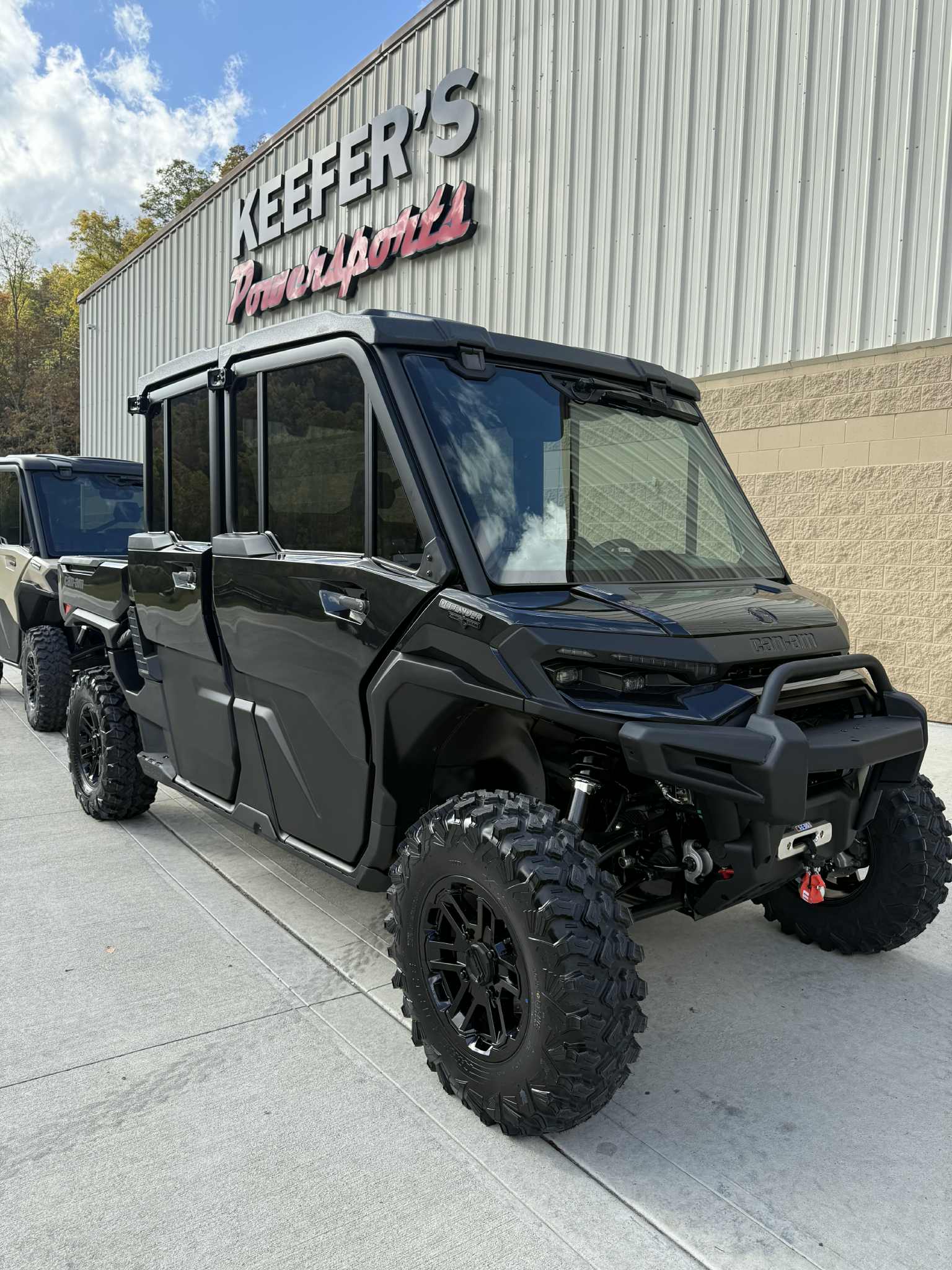 2026 Can-Am DEFENDER MAX LONESTAR CAB HD 11 - Photo 3