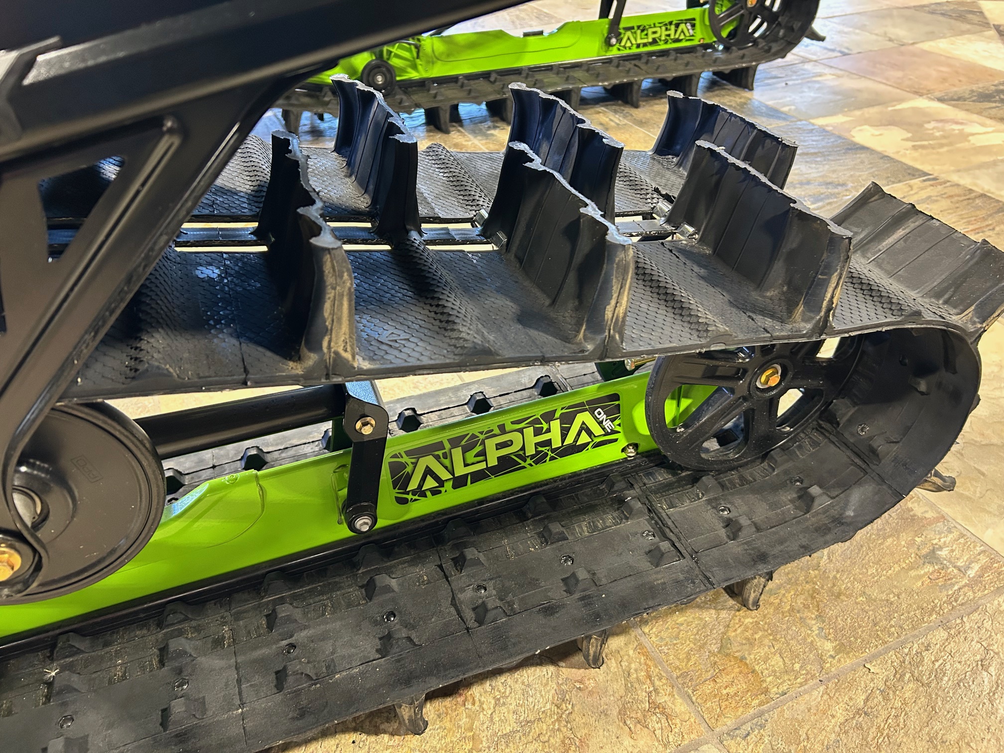 New 2025 Arctic Cat Snow M 600 Alpha One 154 3.0 AWS Sno Pro ES