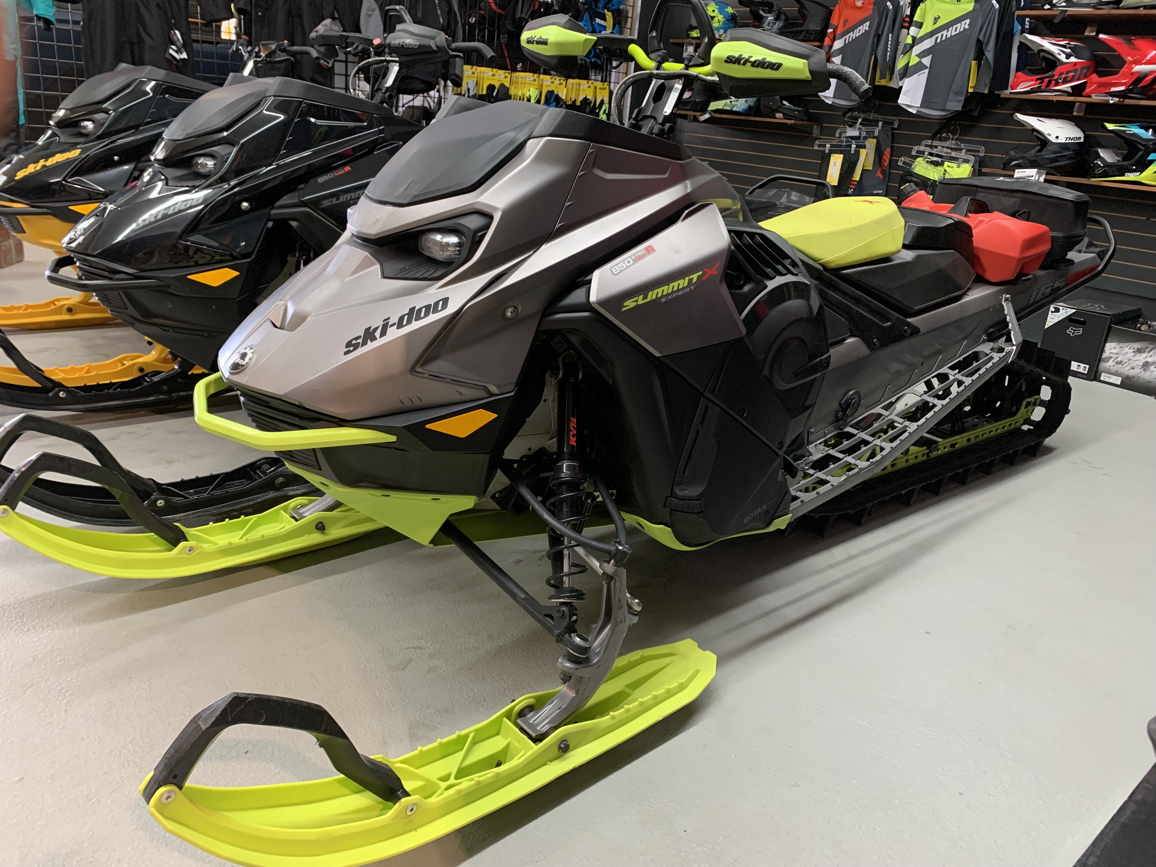 2023 Ski-Doo Summit Expert 850 Turbo 165"