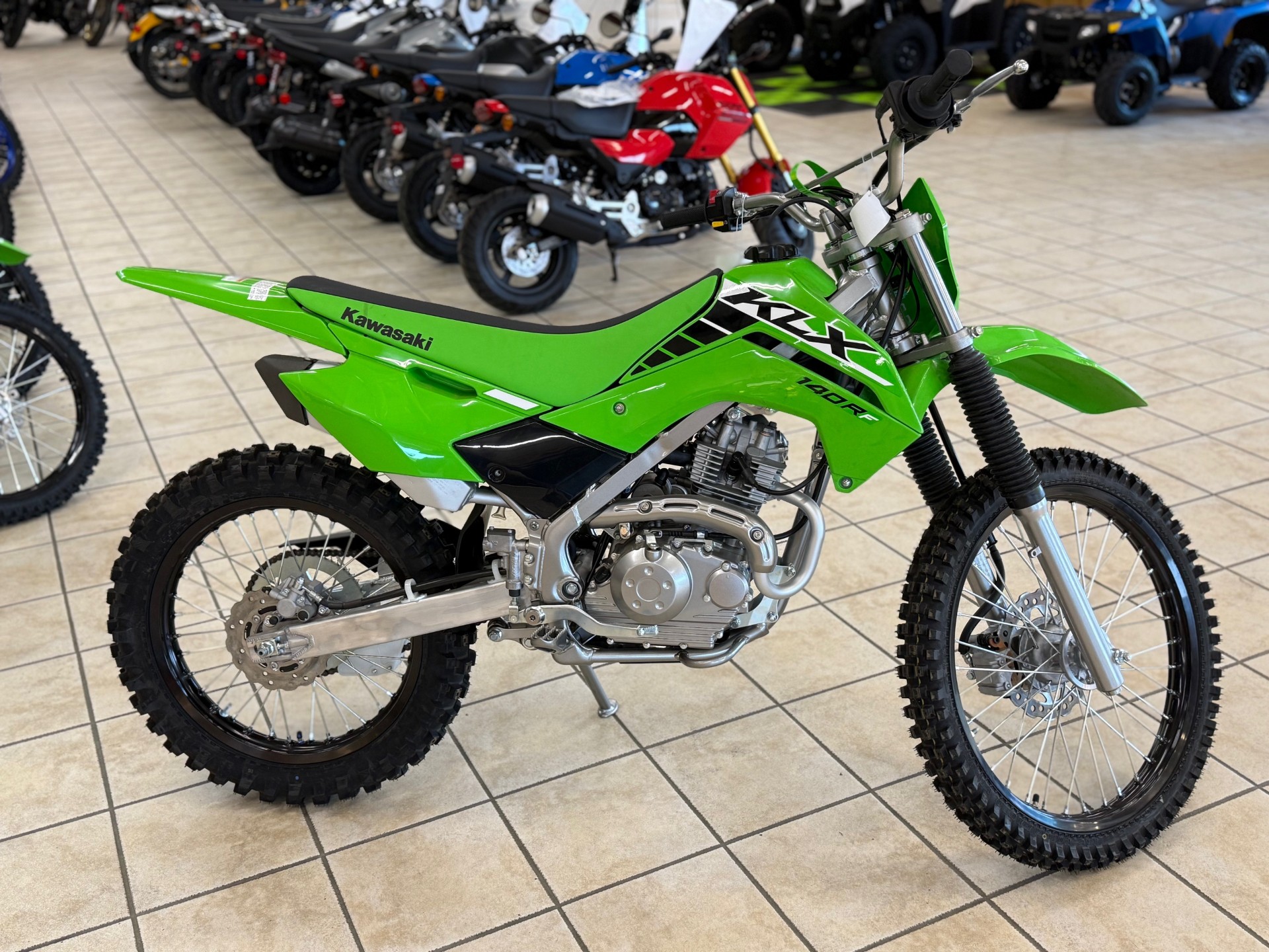 2025 Kawasaki KLX 140R F - Photo 2