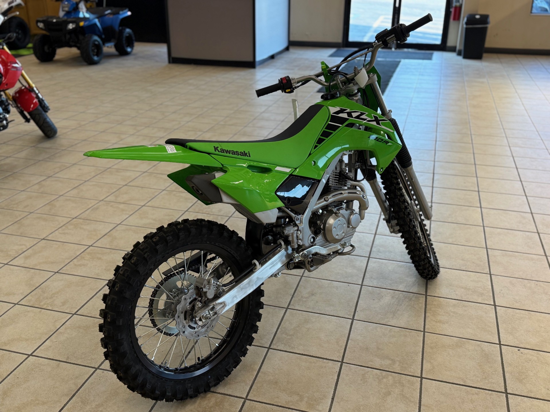 2025 Kawasaki KLX 140R F - Photo 3