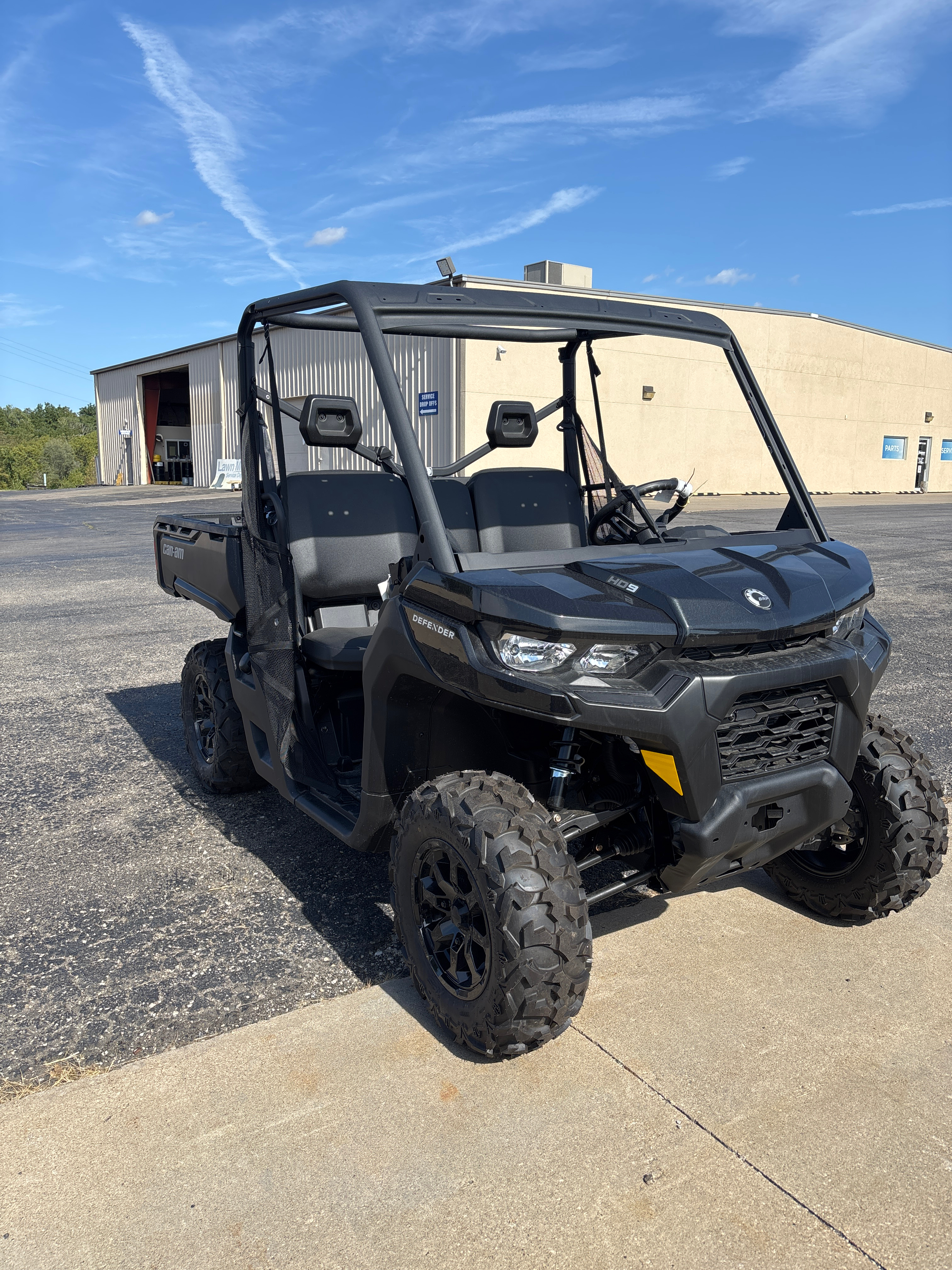 2025 Can-Am Defender HD9 - Photo 5