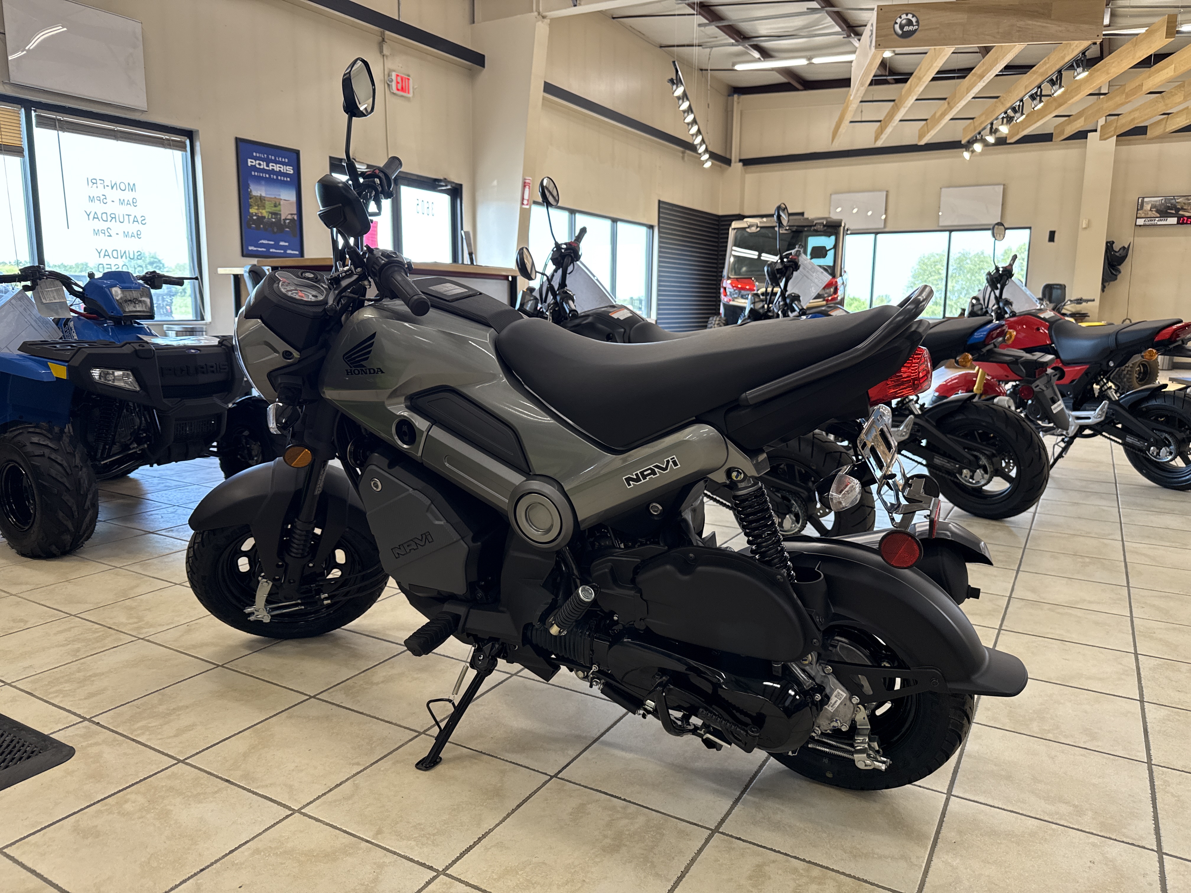 2025 Honda NAVI - Photo 3