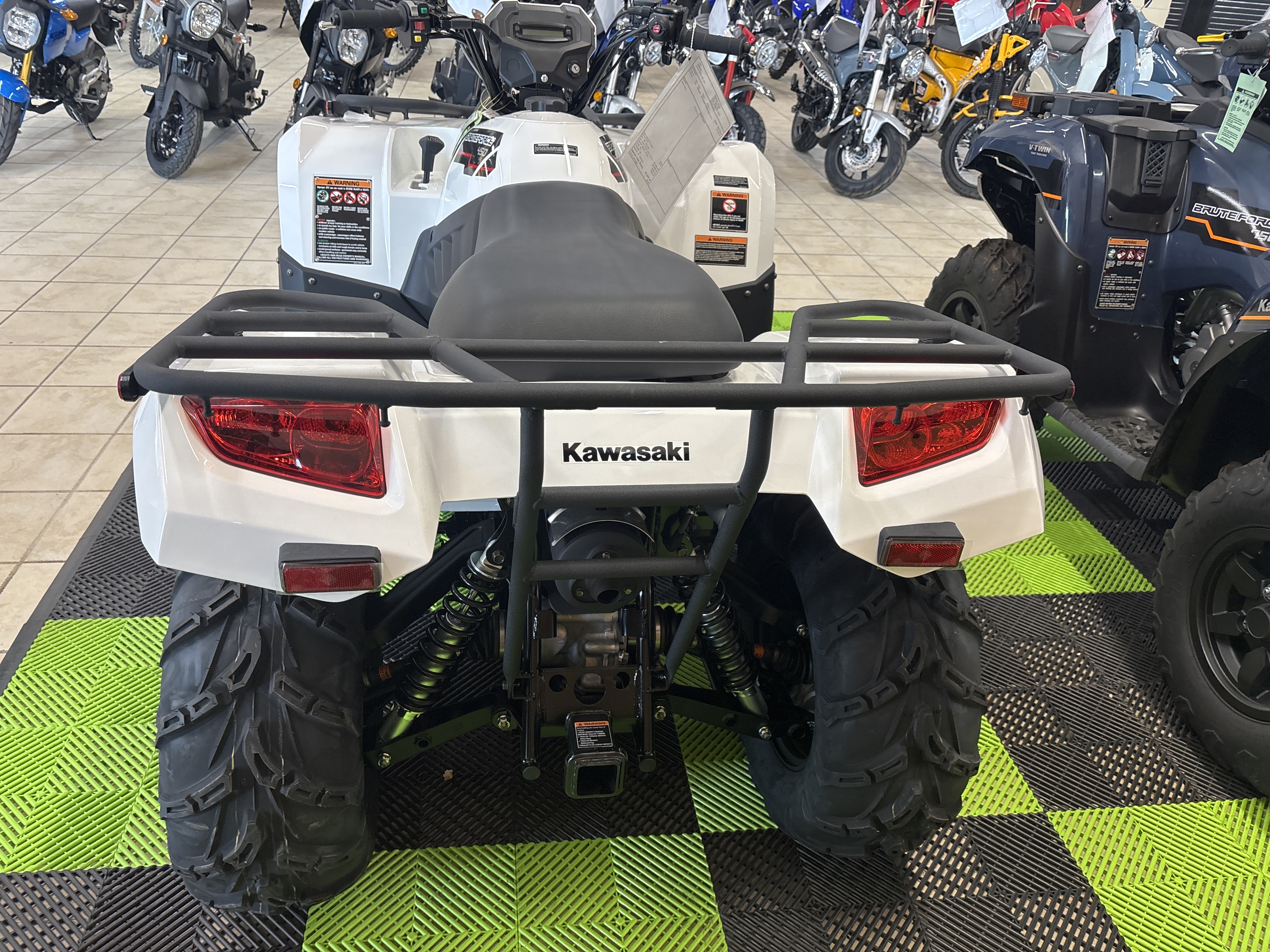 2025 Kawasaki Brute Force 450 4x4 - Photo 4