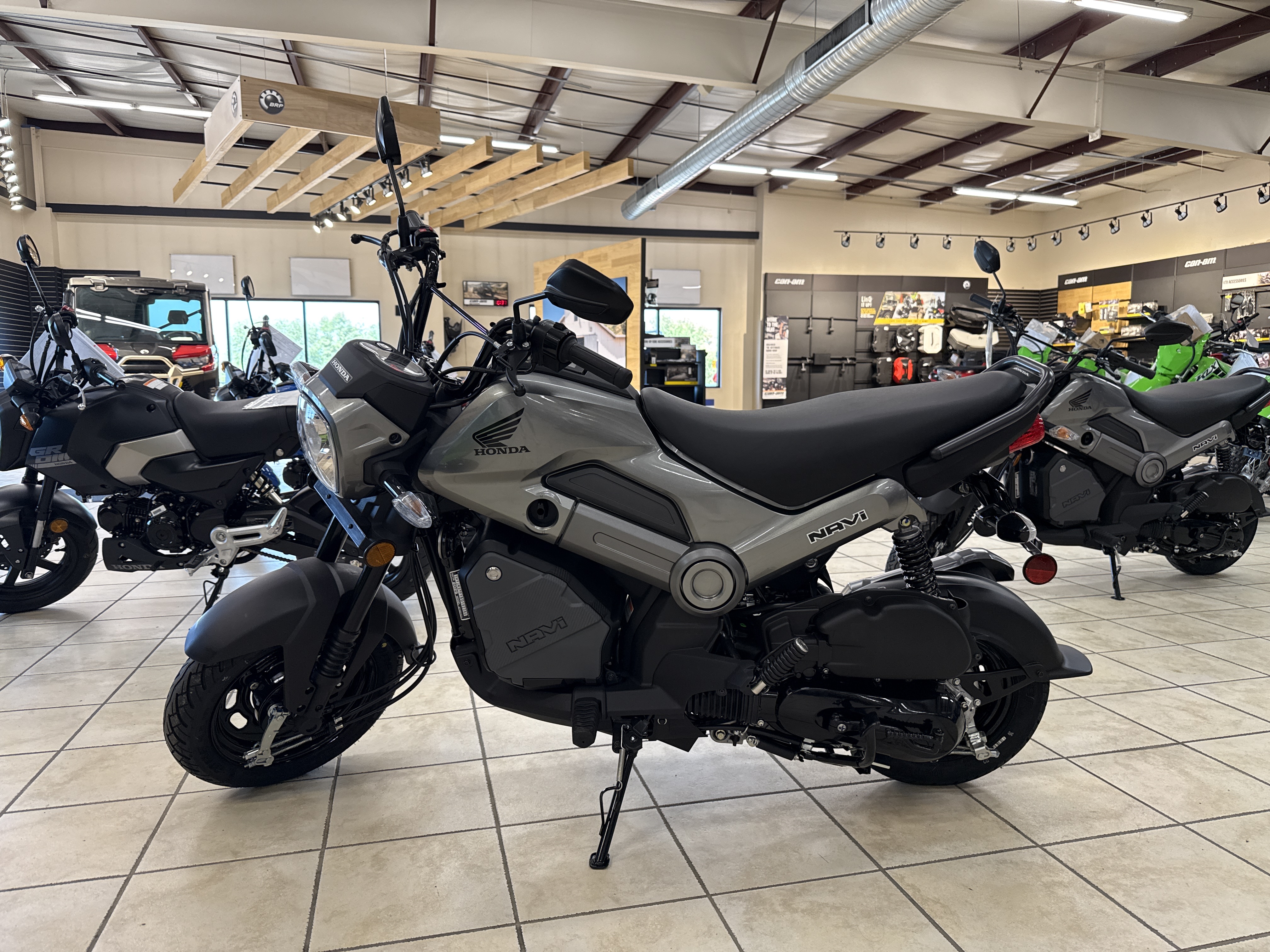 2025 Honda NAVI - Photo 3