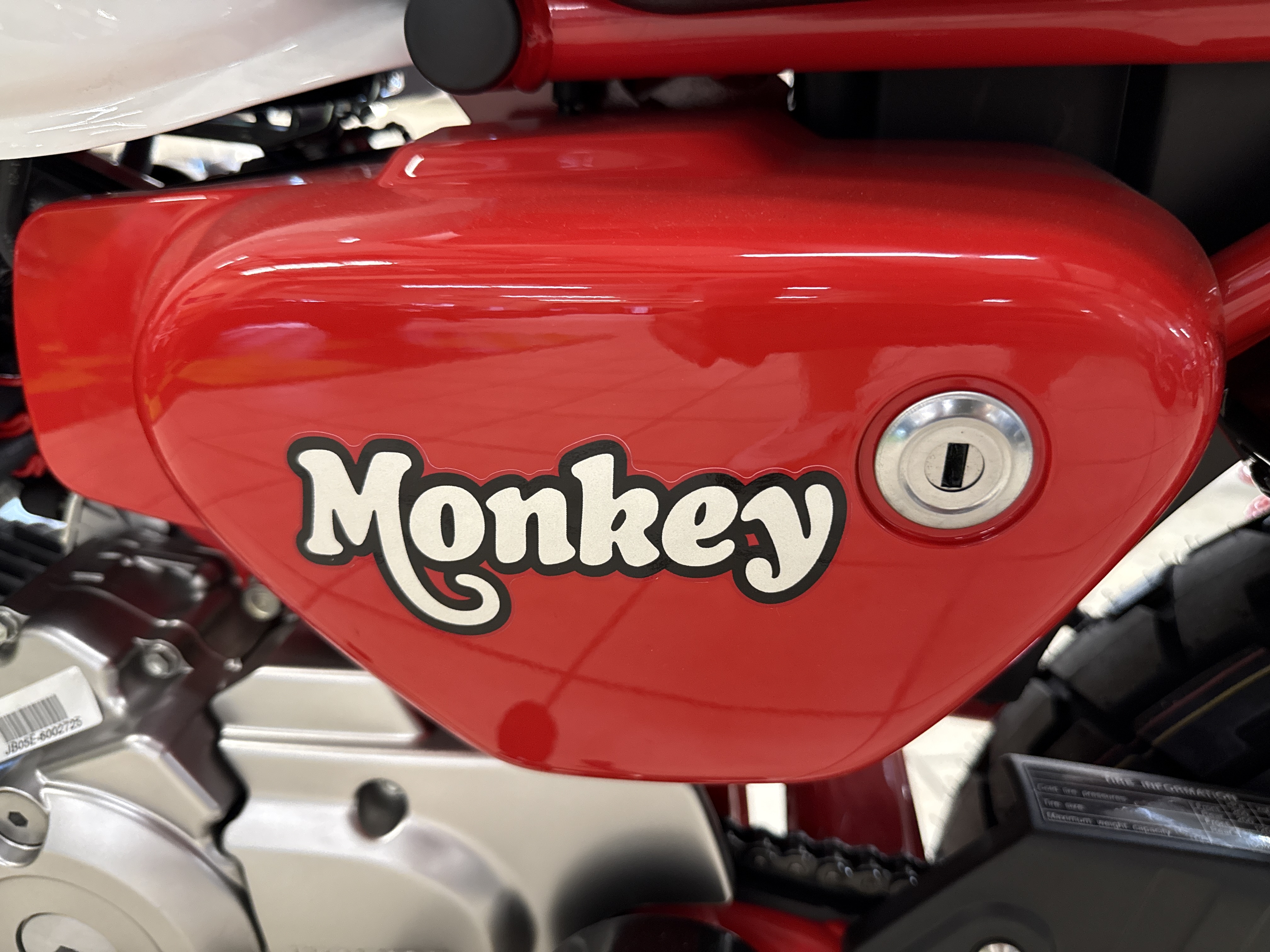 2025 Honda MONKEY - Photo 4