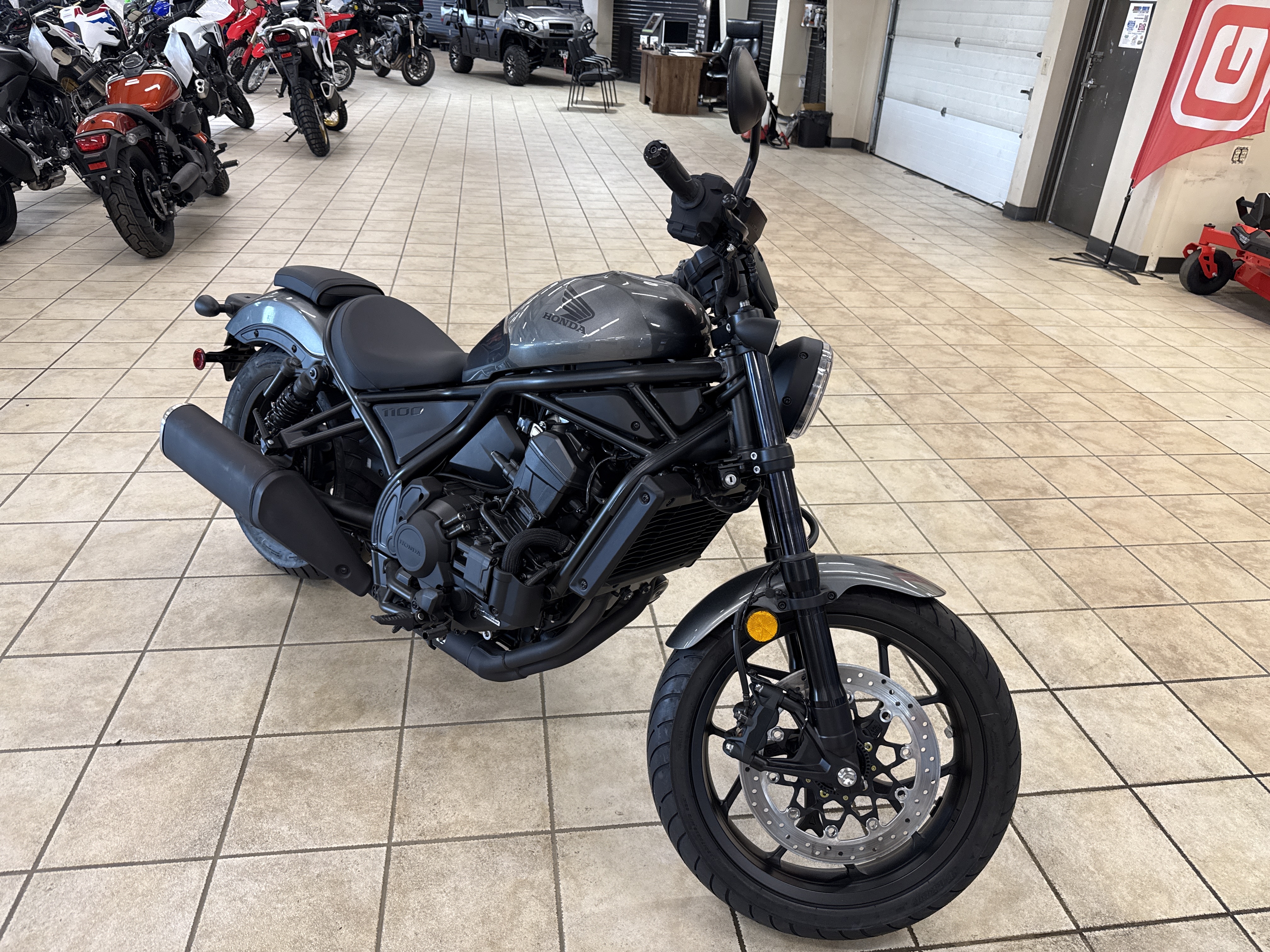 しおん 2024 Street Bikes Anderson Outdoor Saint Joseph, MO (816