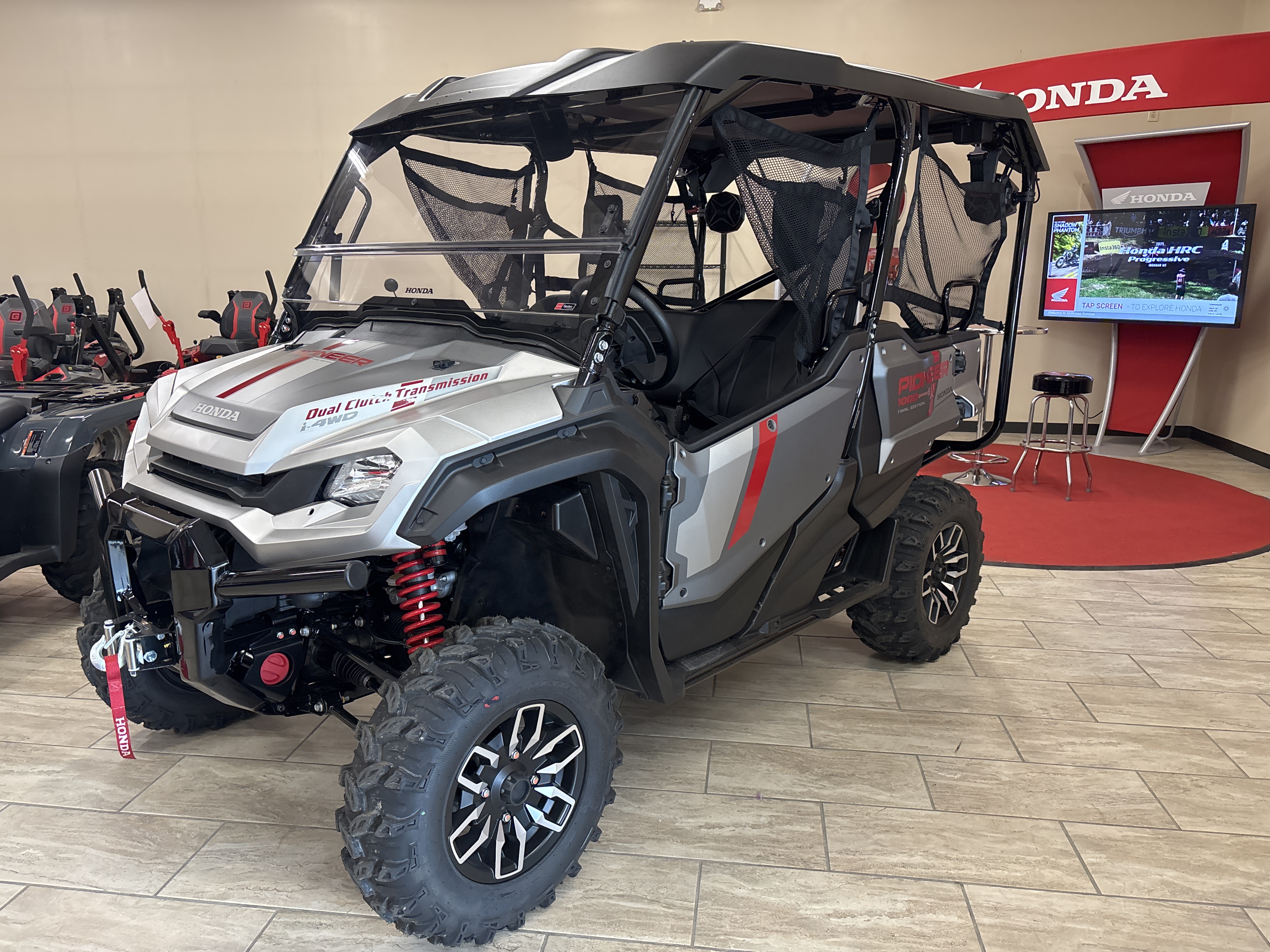 2025 Honda SXS10M5SES GY 2025 - Photo 2