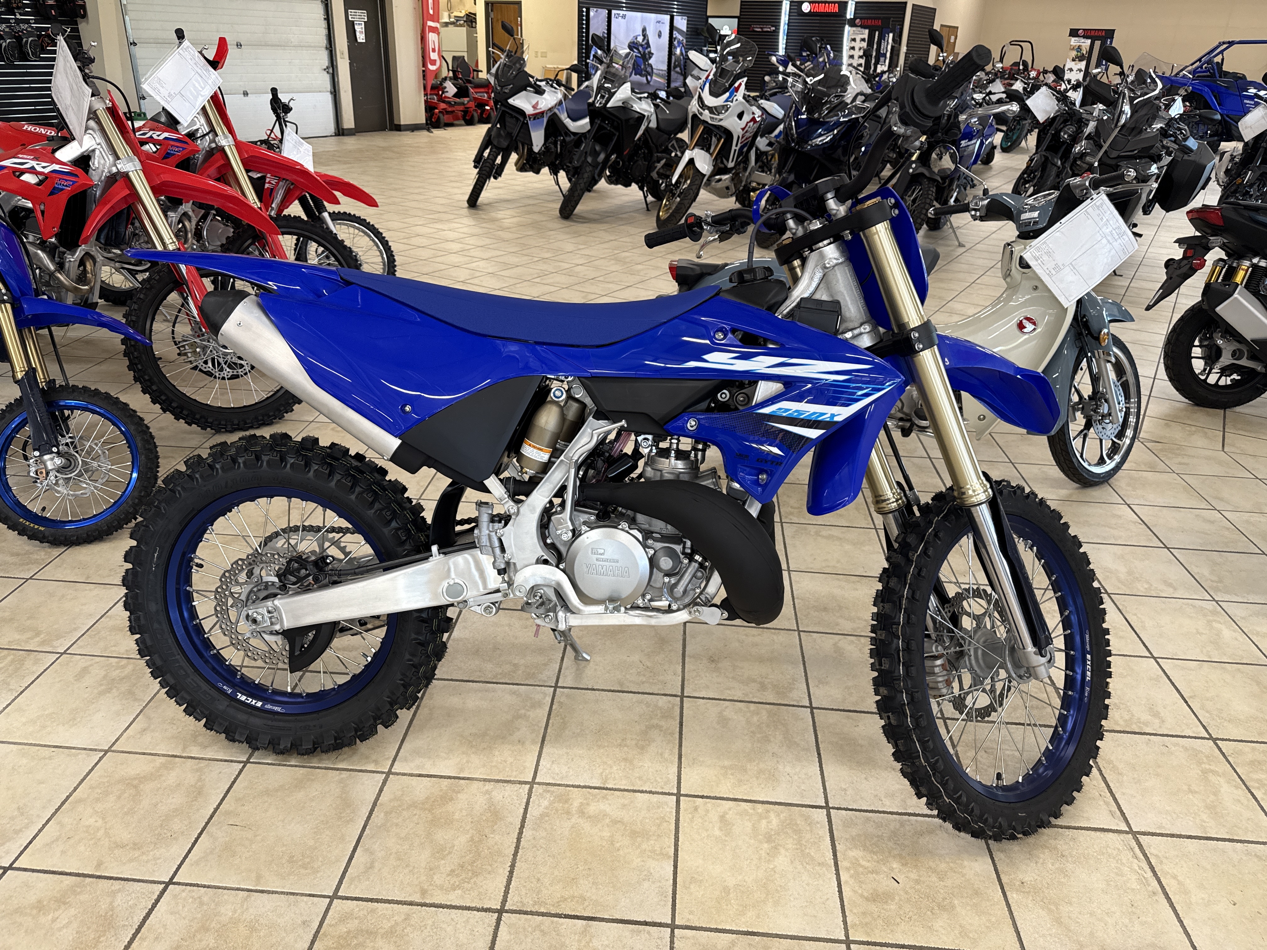 2025 Yamaha YZ250X - Photo 2