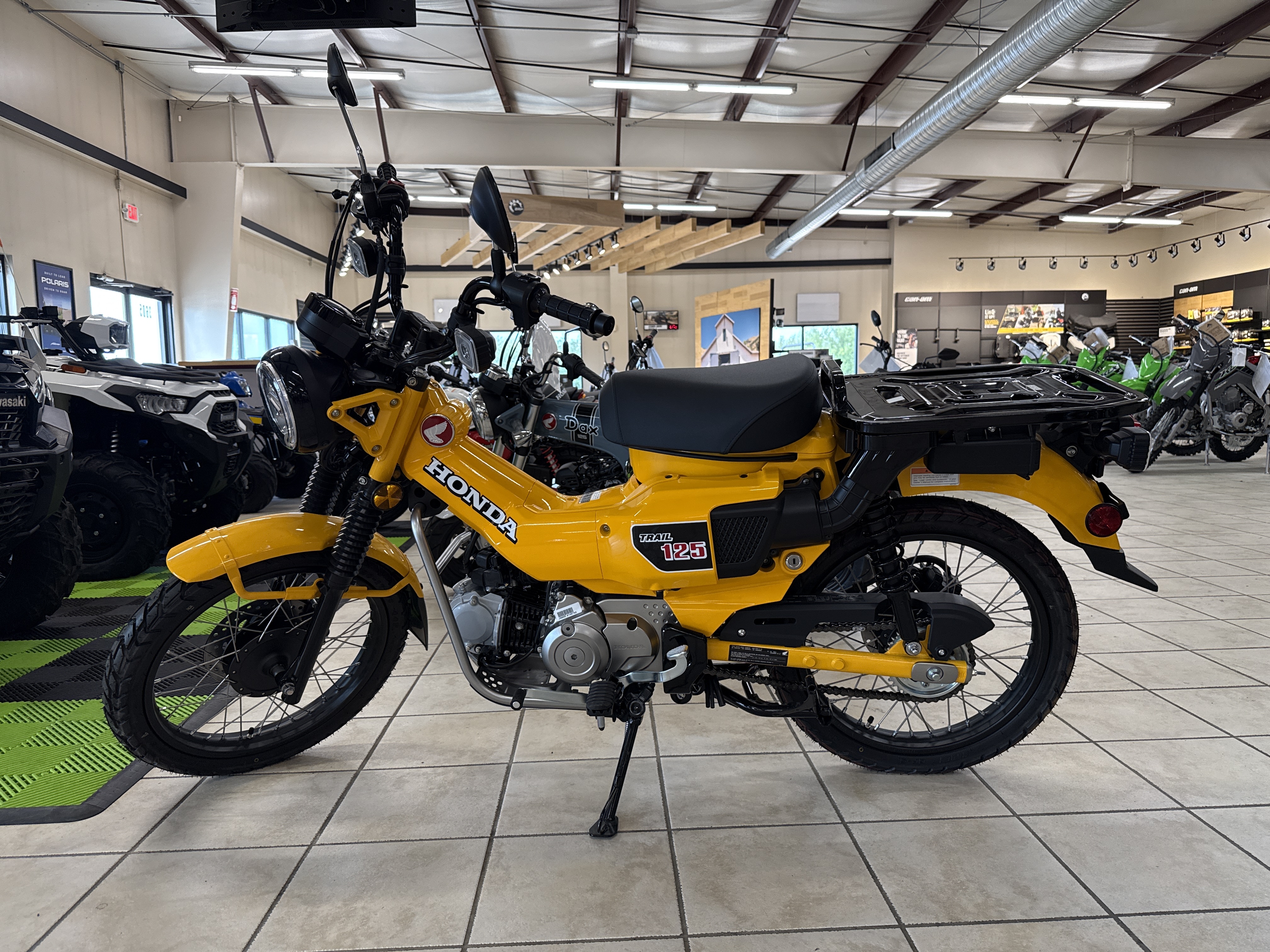 2024 Honda TRAIL 125 - Photo 3