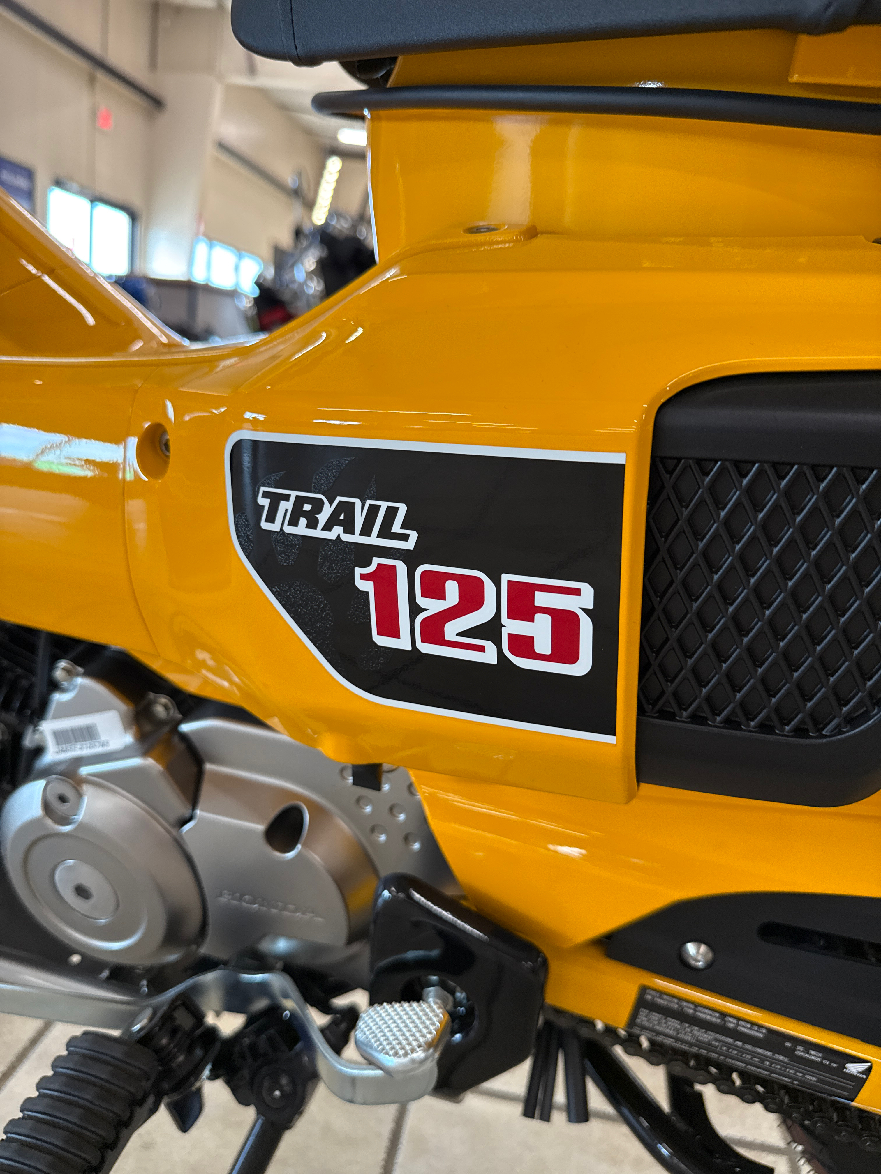 2024 Honda TRAIL 125 - Photo 4